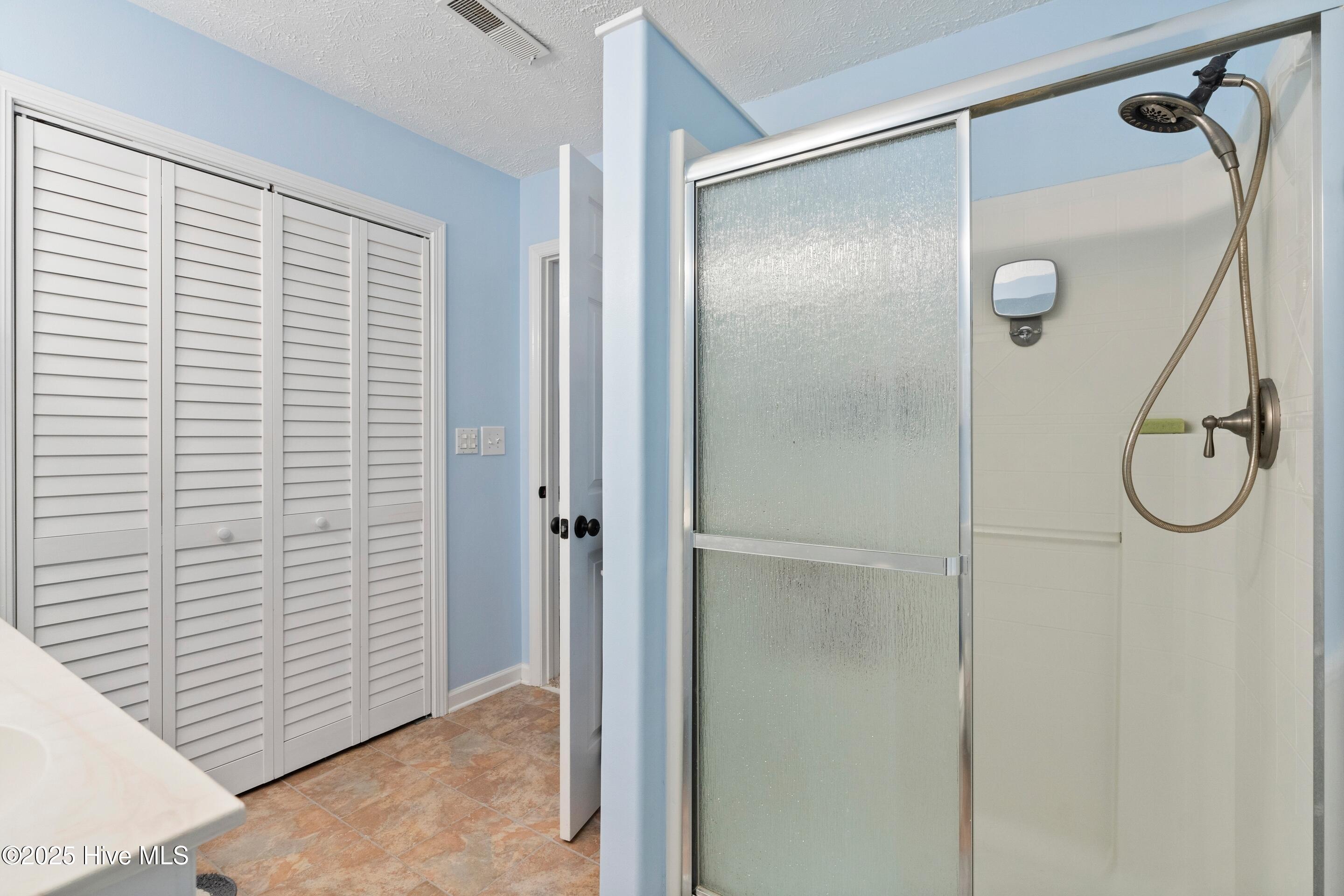 100545026 | Photo 26