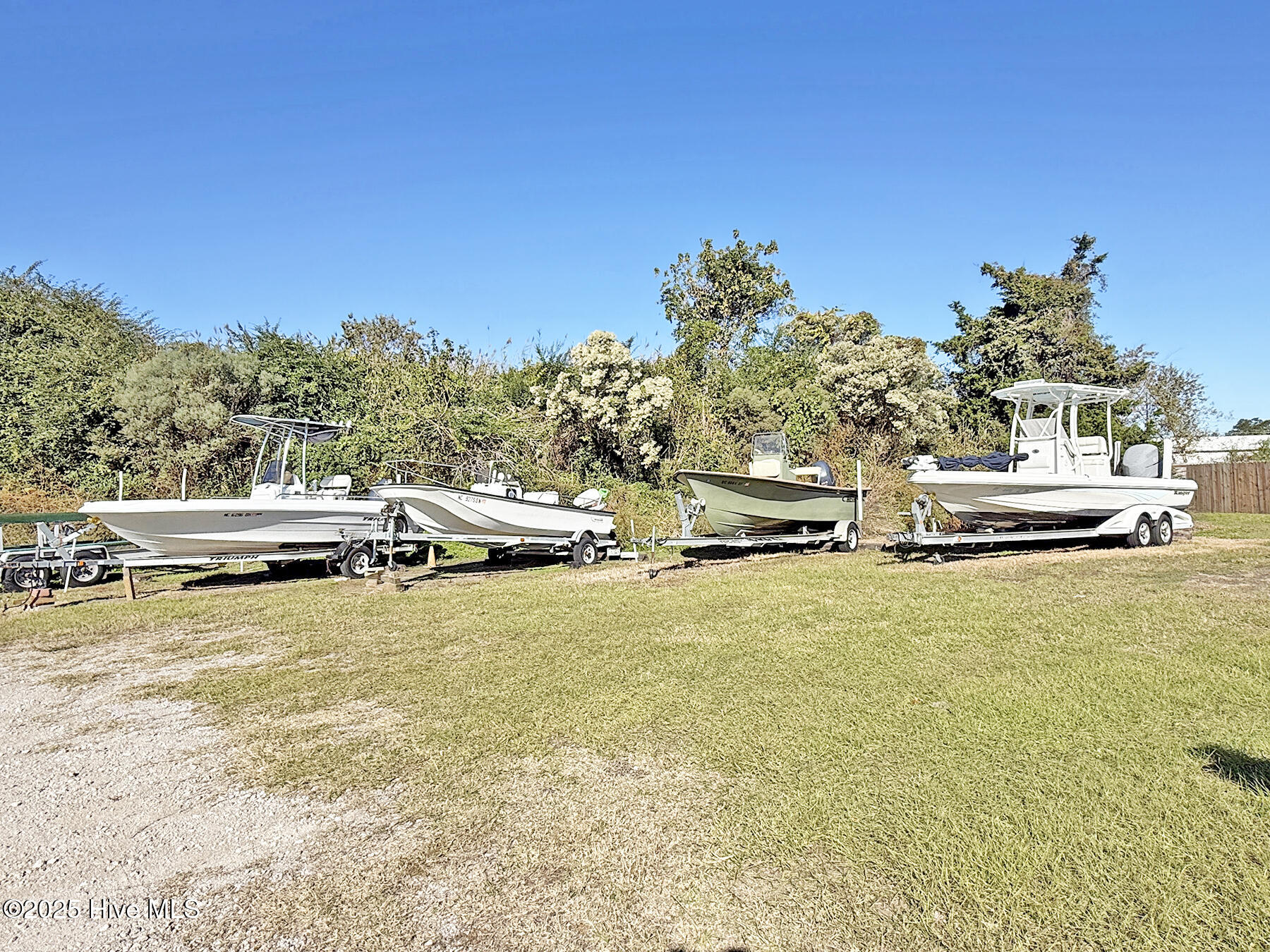 100537357 | Photo 50