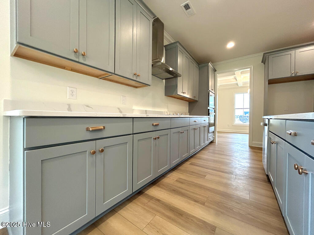 100510168 | Photo 19