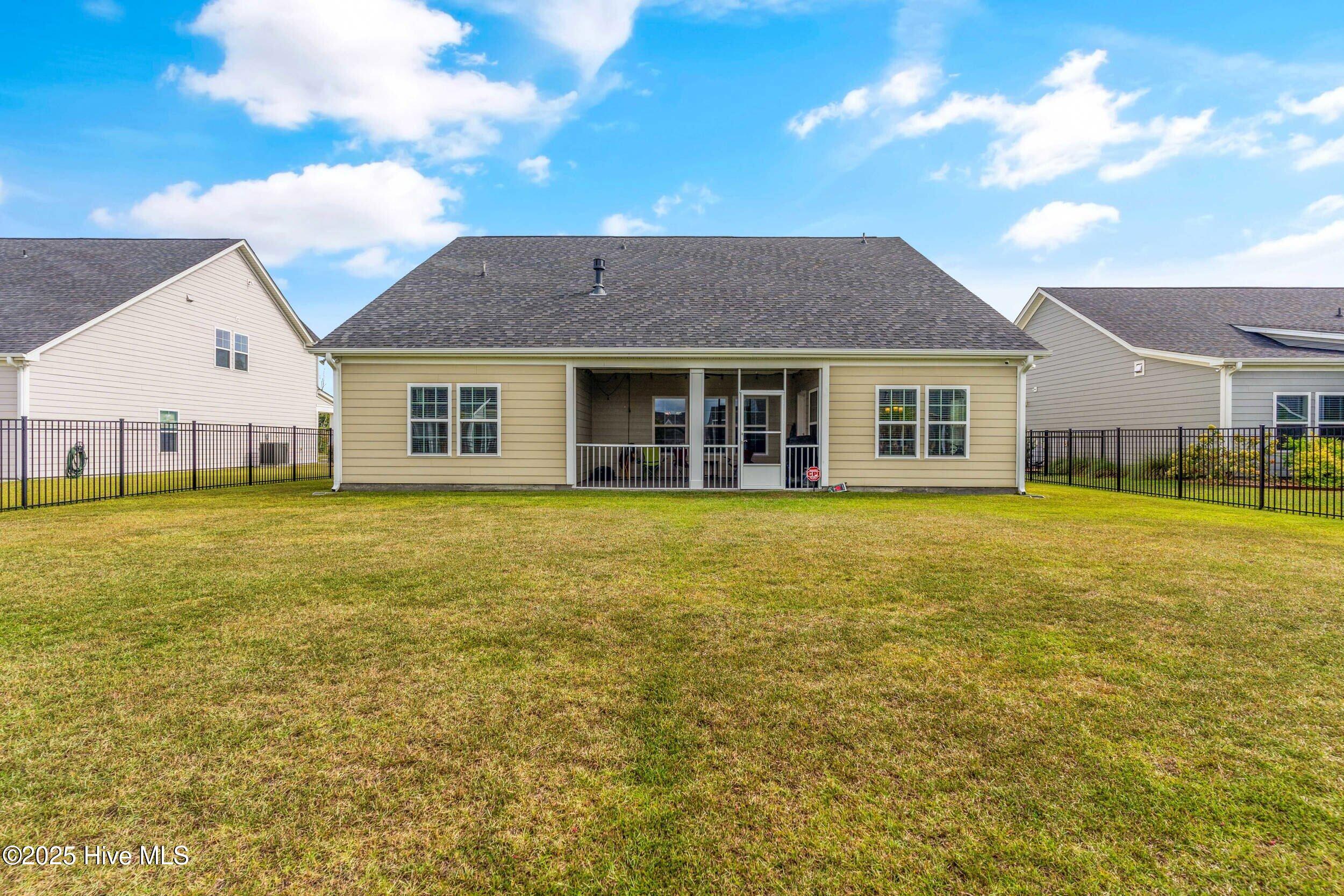 100513907 | Photo 31