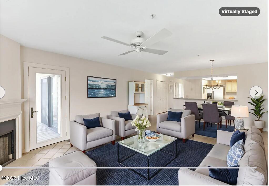 100549677 | Photo 25