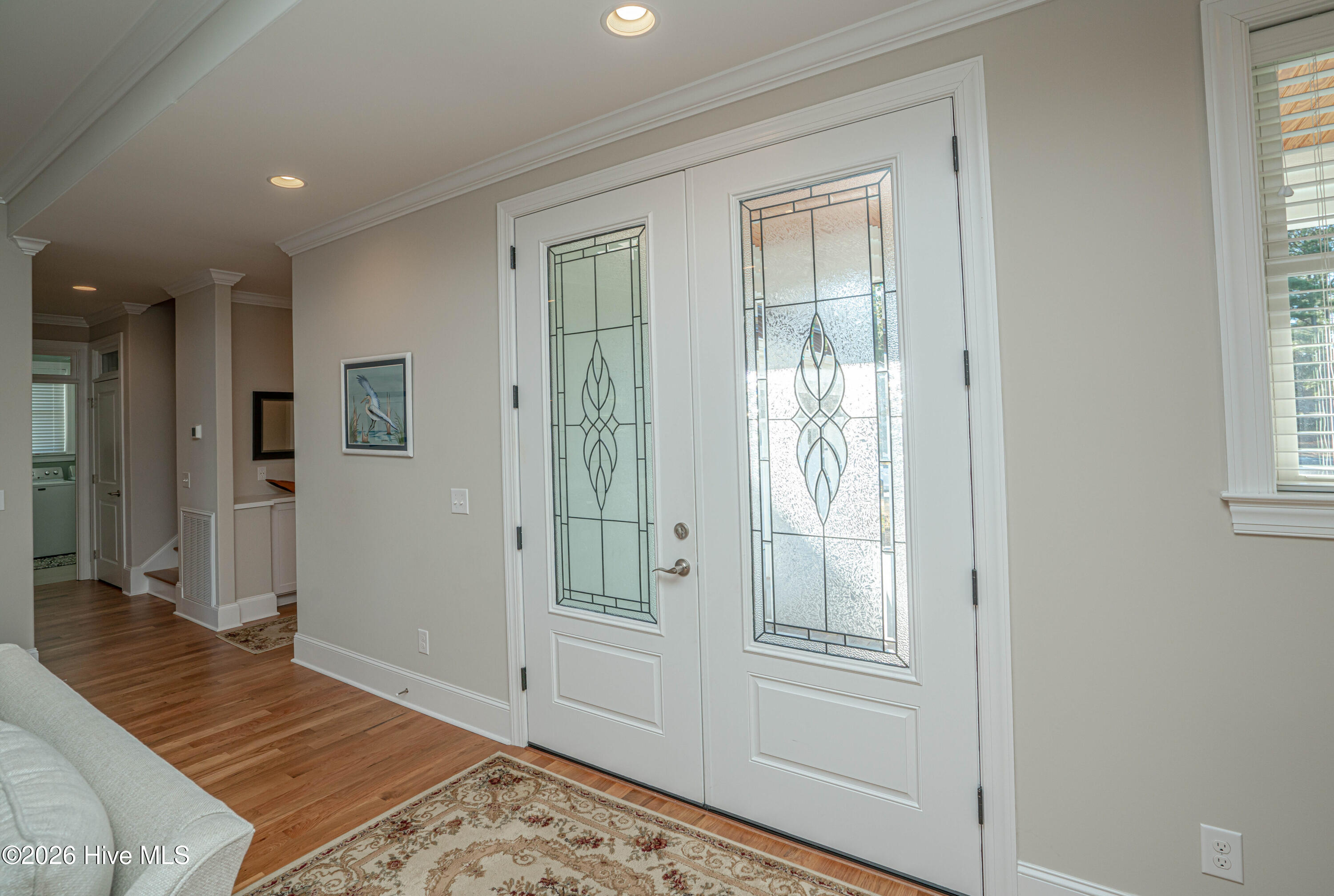 100550389 | Photo 11