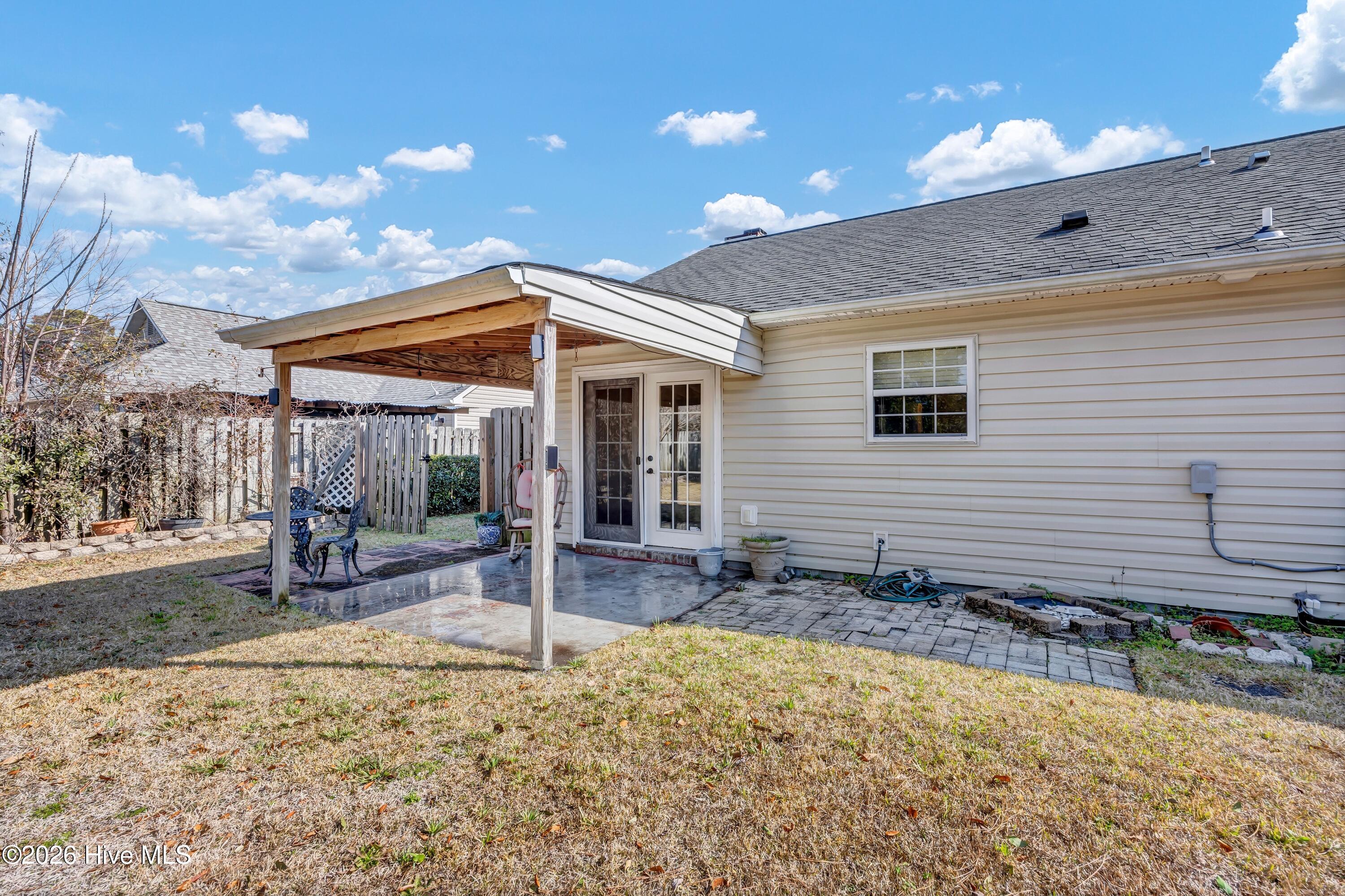 100554189 | Photo 19