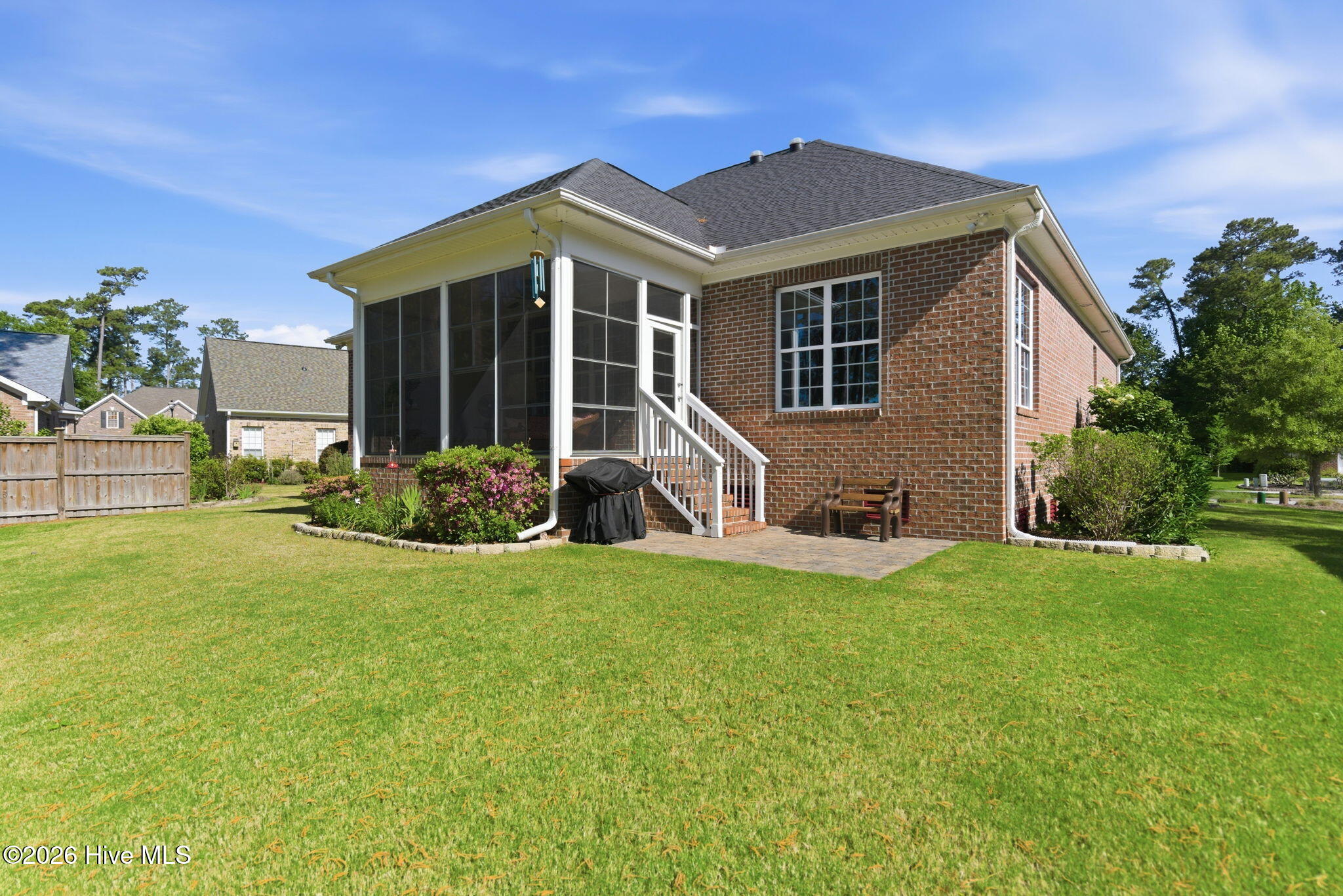 100569410 | Photo 52