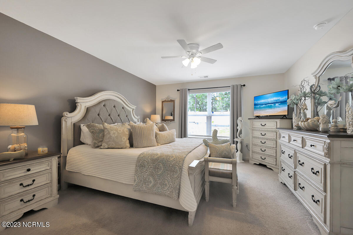 100522221 | Photo 15