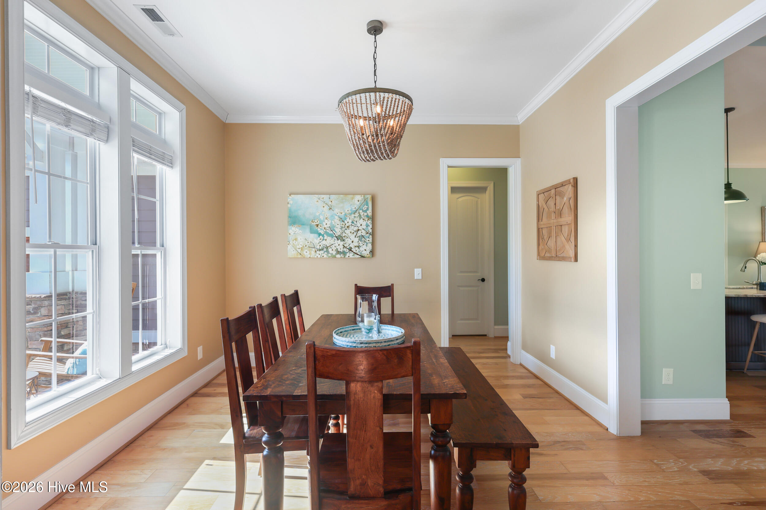 100554068 | Photo 15