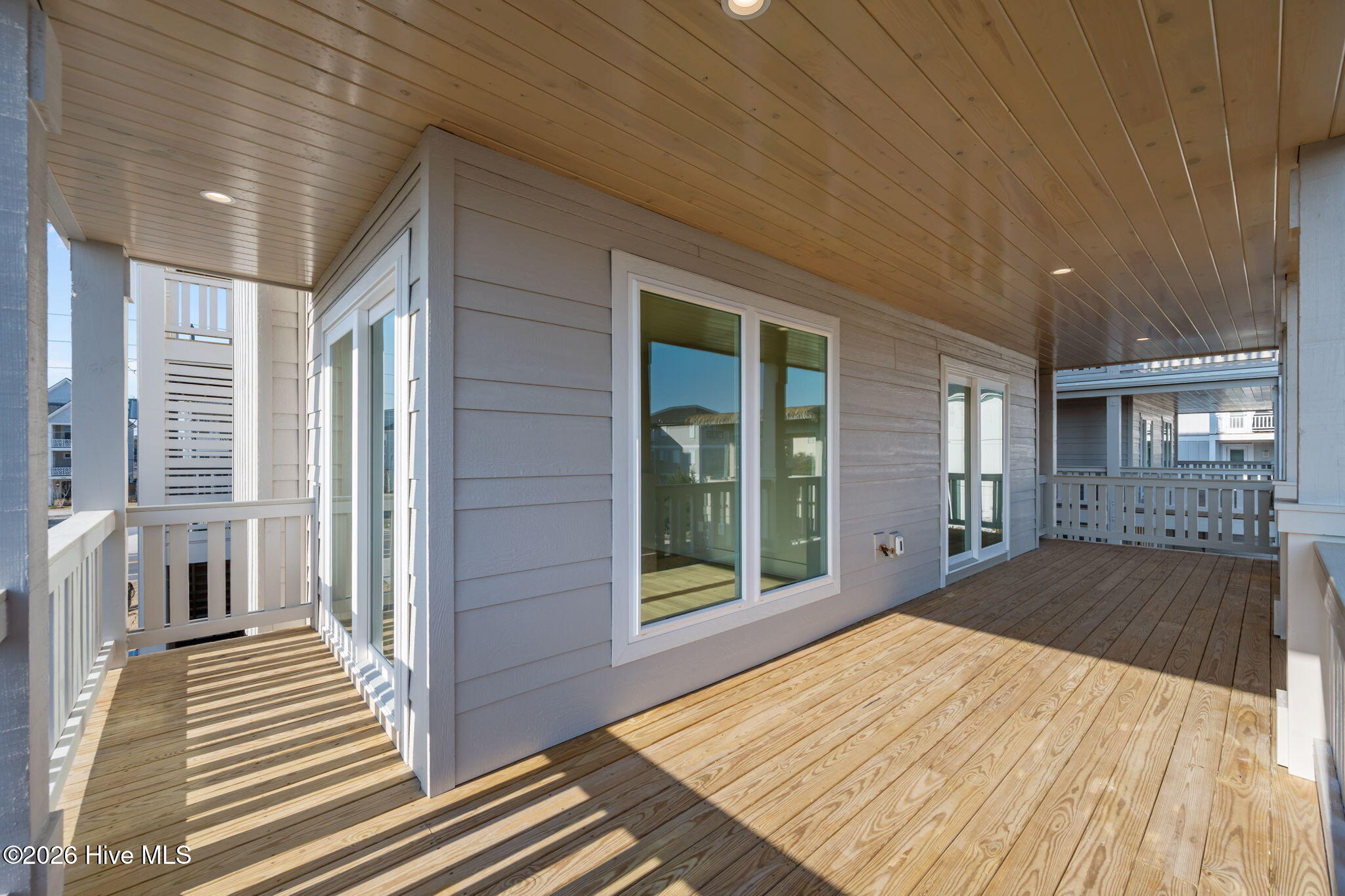 100552191 | Photo 45