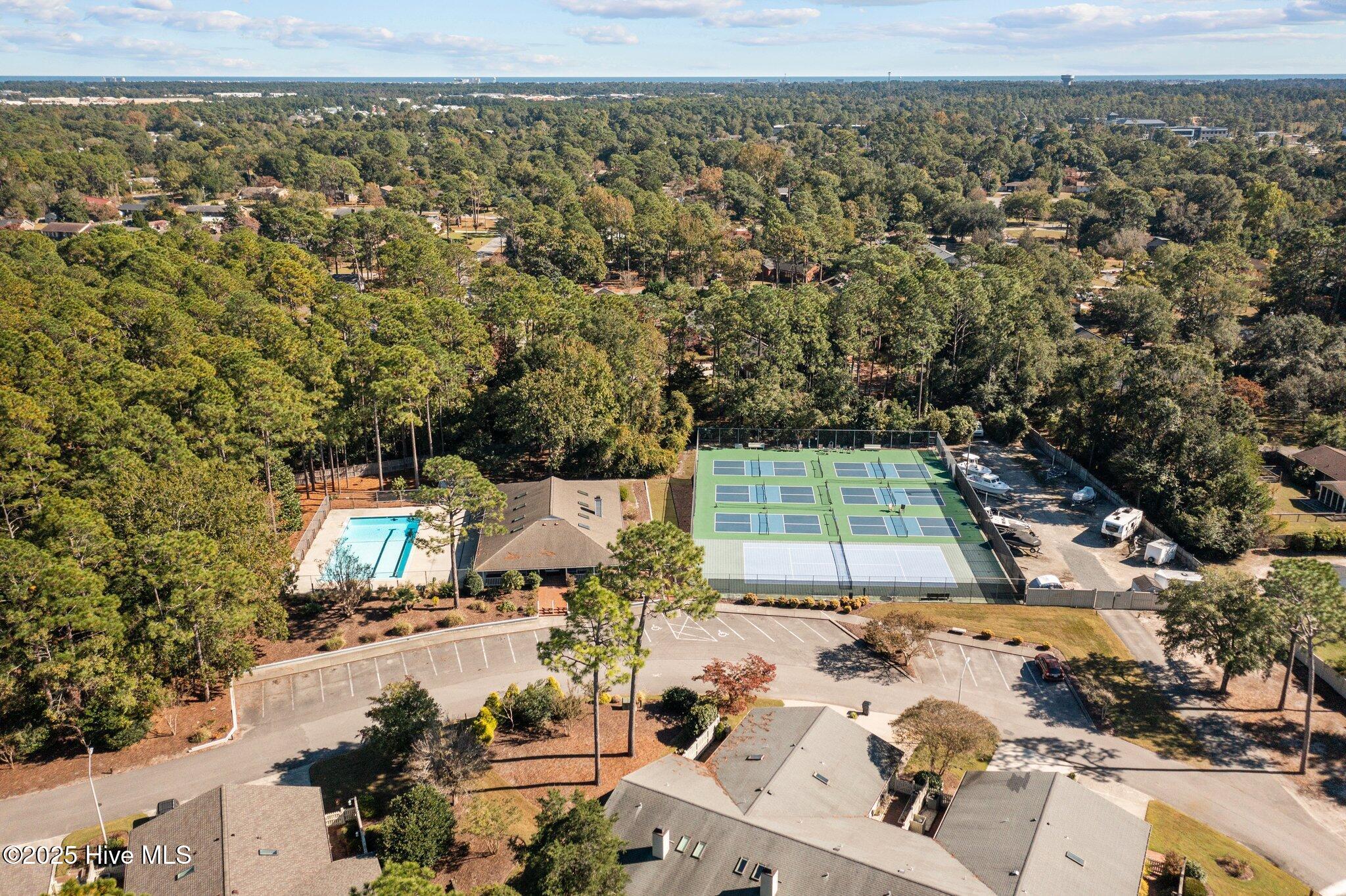 100537867 | Photo 39