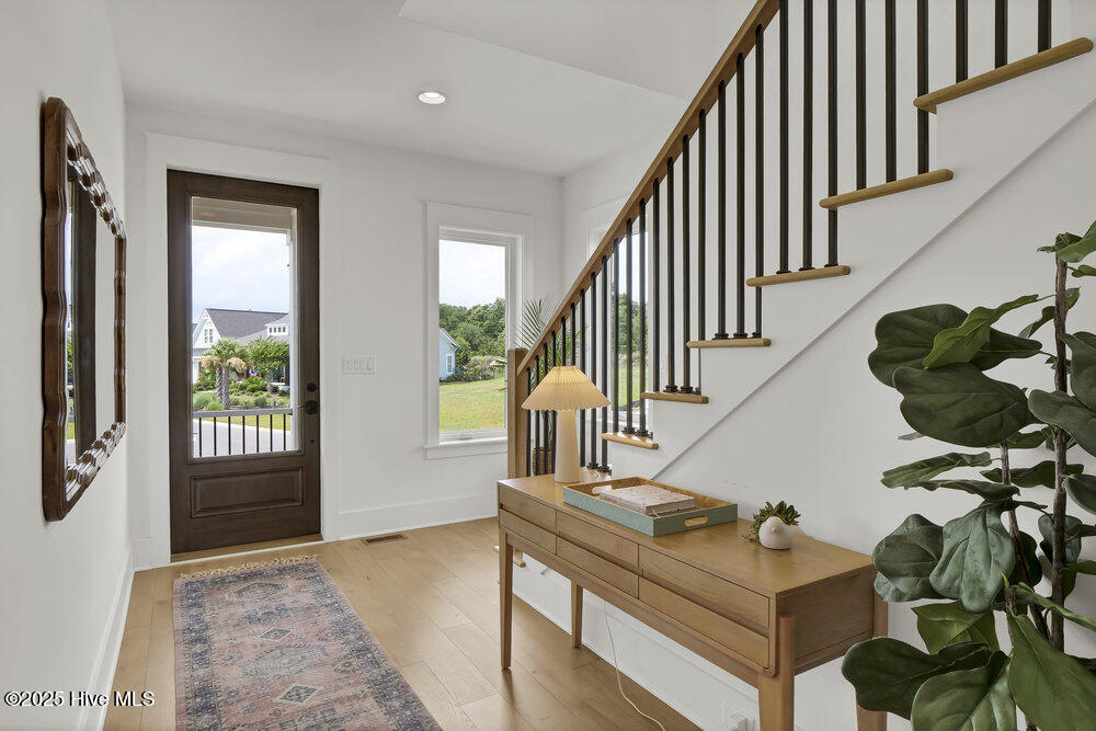 100520014 | Photo 51