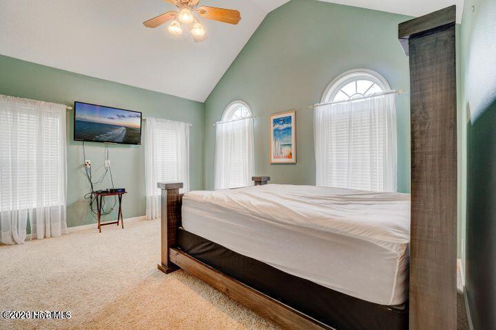 100548362 | Photo 10