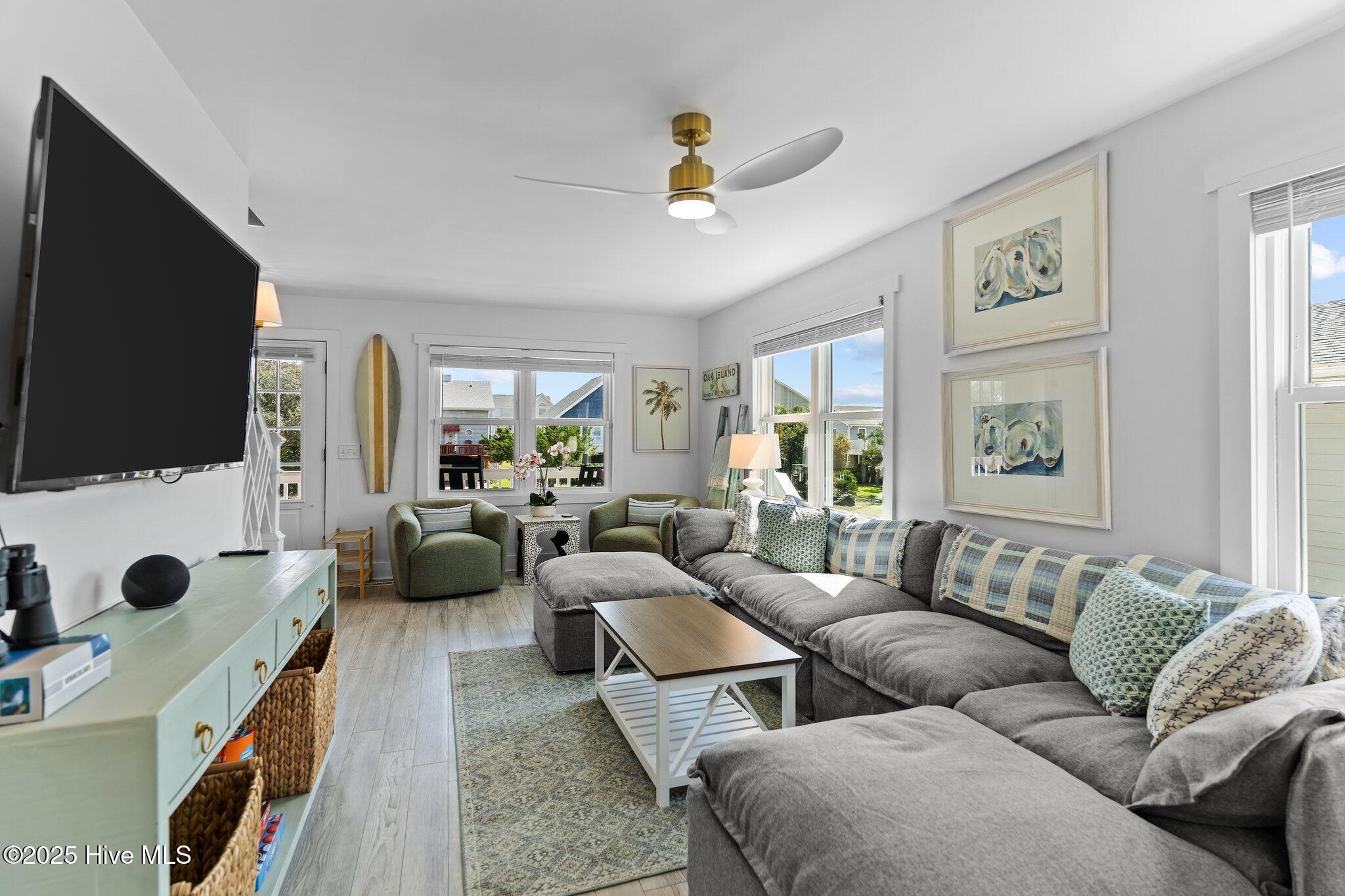 100526699 | Photo 12