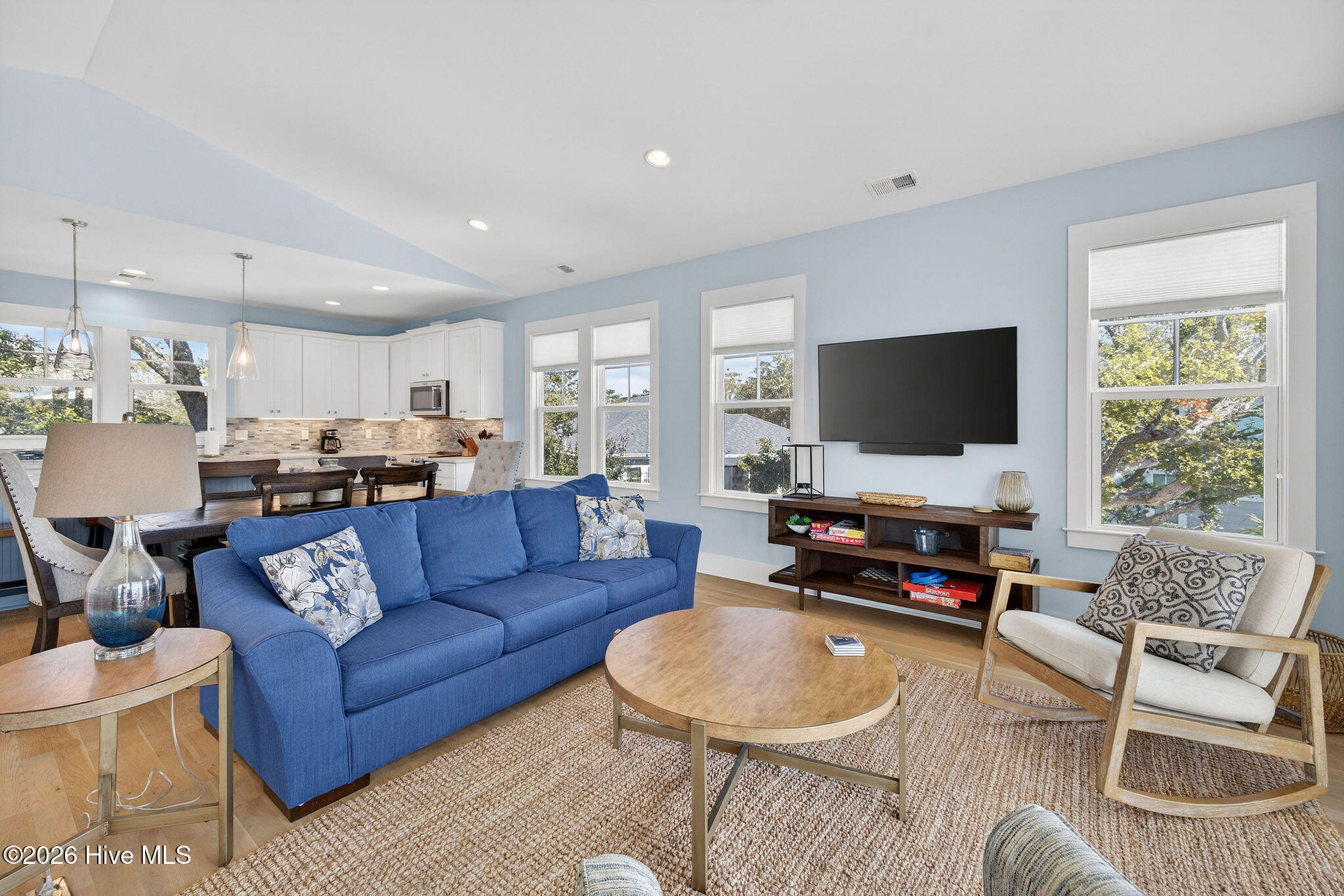 100555163 | Photo 13