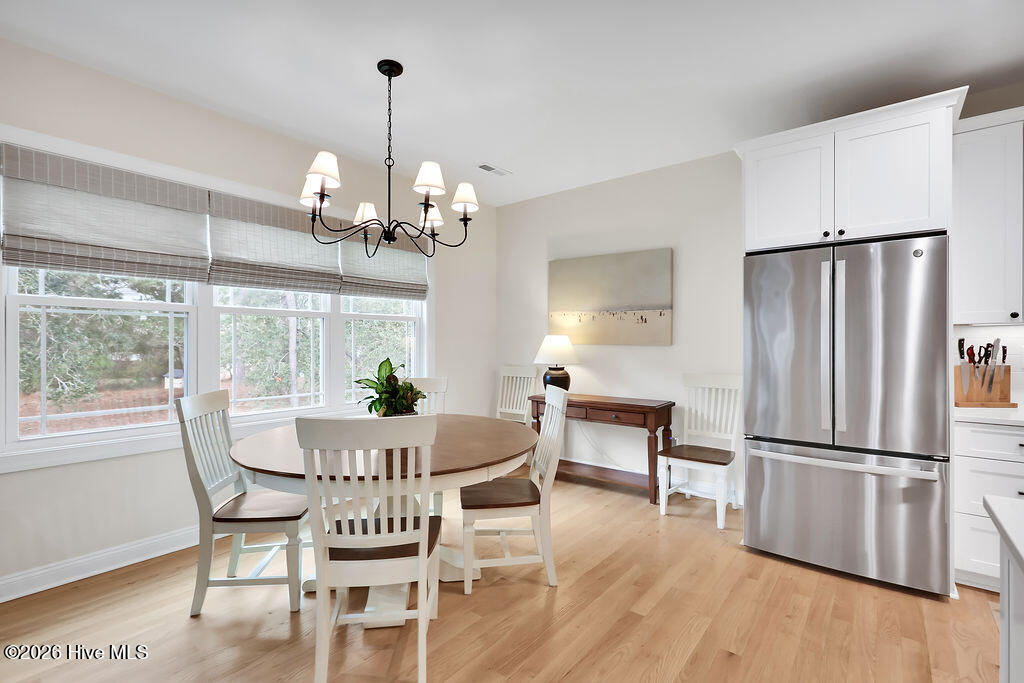 100557282 | Photo 13