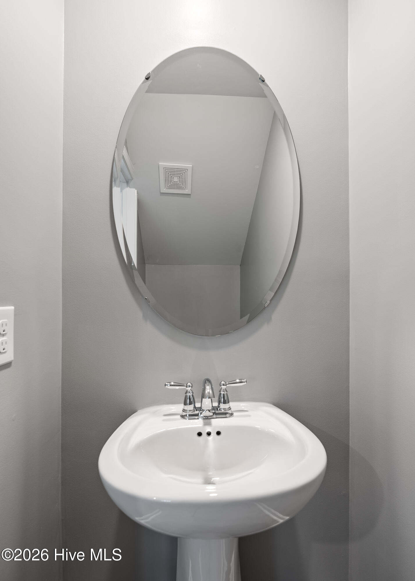 100550400 | Photo 17