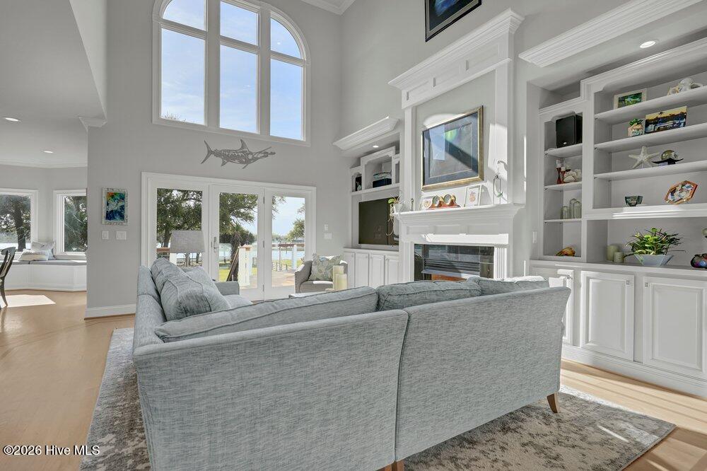 100563942 | Photo 13