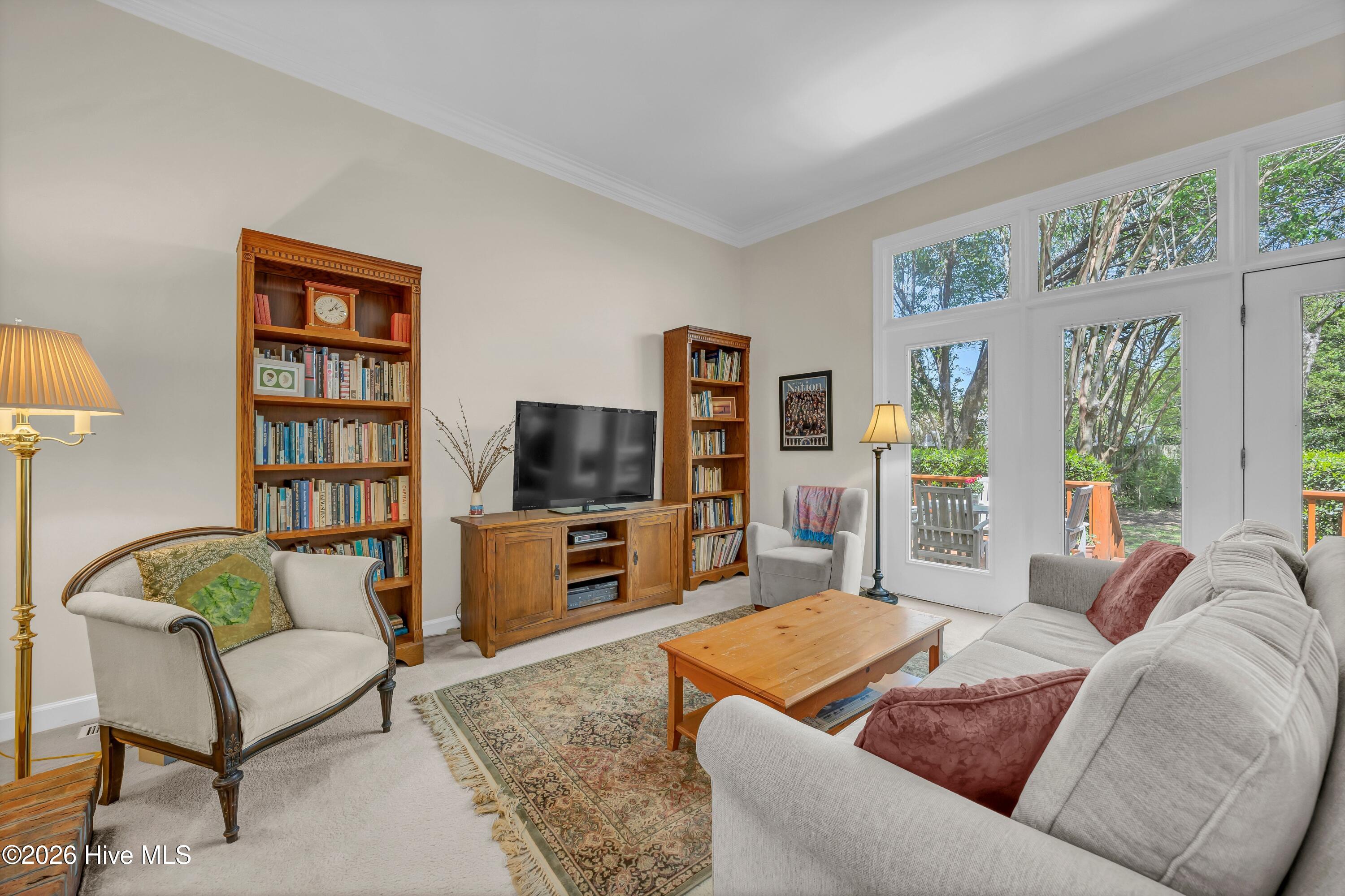 100566684 | Photo 12