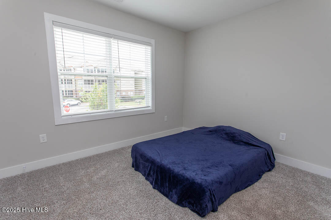 100511795 | Photo 22