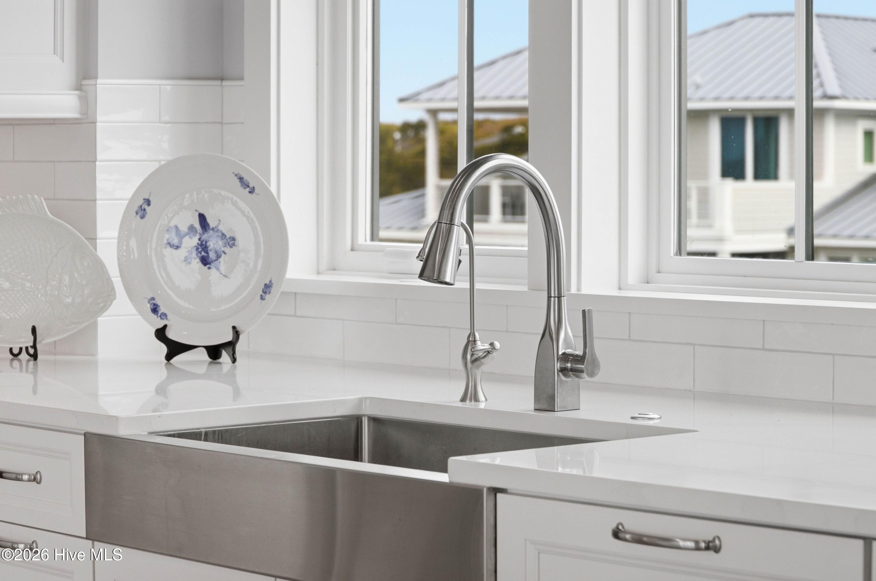 100564328 | Photo 12