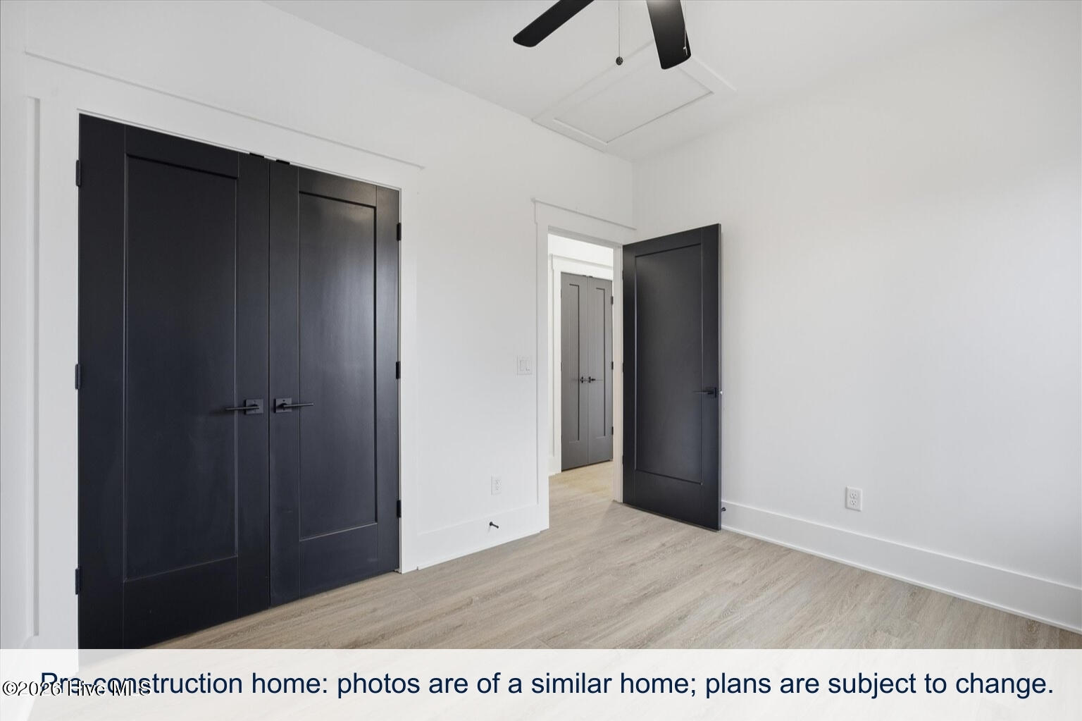 100567849 | Photo 52