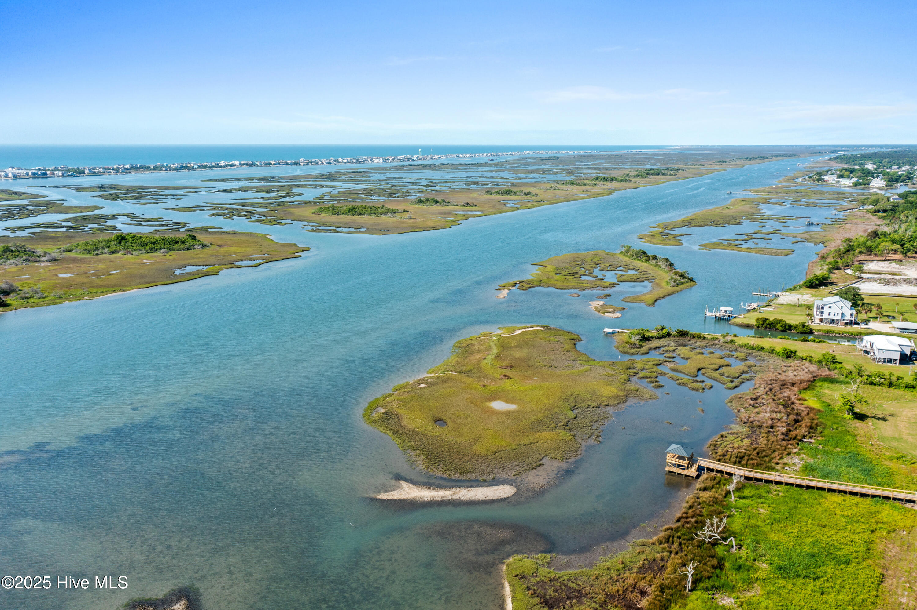 100540201 | Photo 11