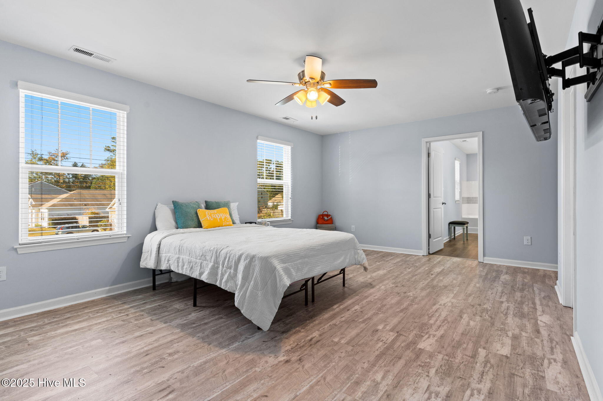 100538631 | Photo 14