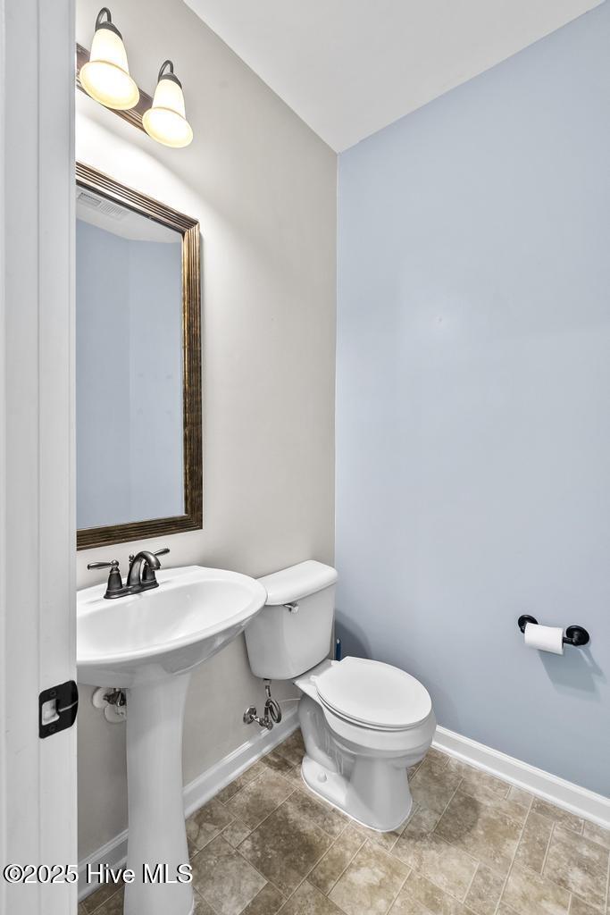 100536602 | Photo 16