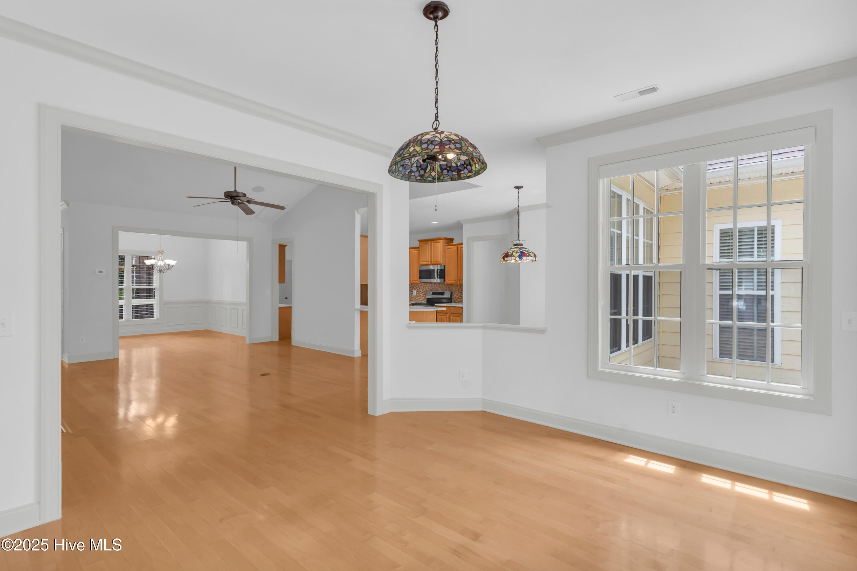 100523896 | Photo 20