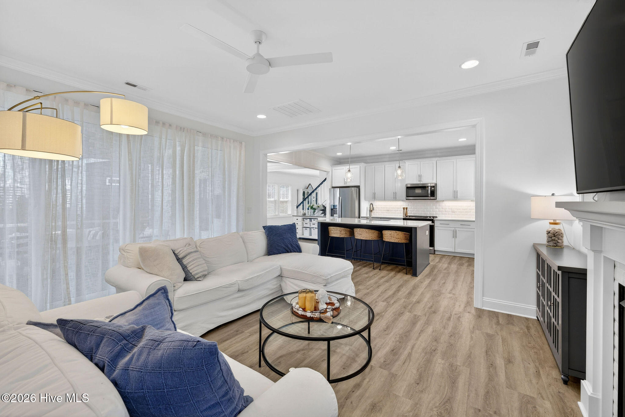 100554120 | Photo 14