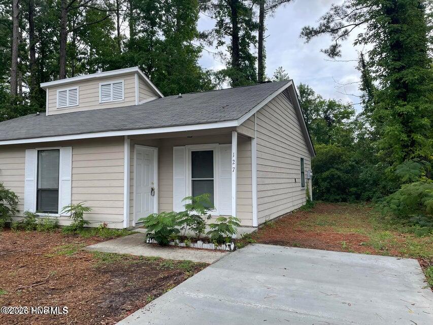 127 Twinwood, Jacksonville, North Carolina, 2 Bedroom Bedrooms, 4 Room Rooms,1 BathroomBathrooms,Duplex,For sale,Twinwood,100608752 127 Twinwood, Jacksonville, North Carolina, 2 Bedroom Bedrooms, 4 Room Rooms,1 BathroomBathrooms,Duplex,For sale,Twinwood,100608752