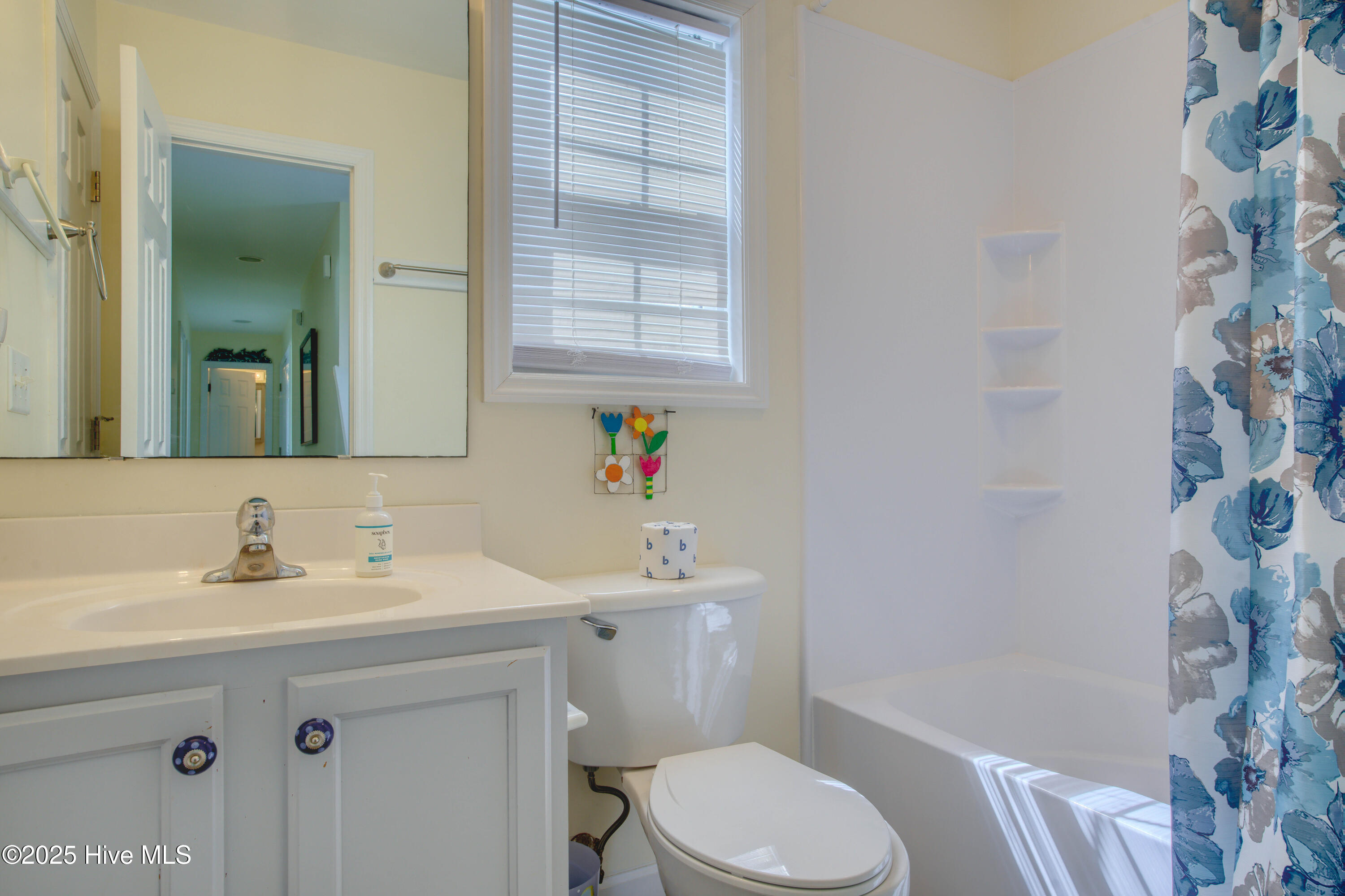 100529983 | Photo 33