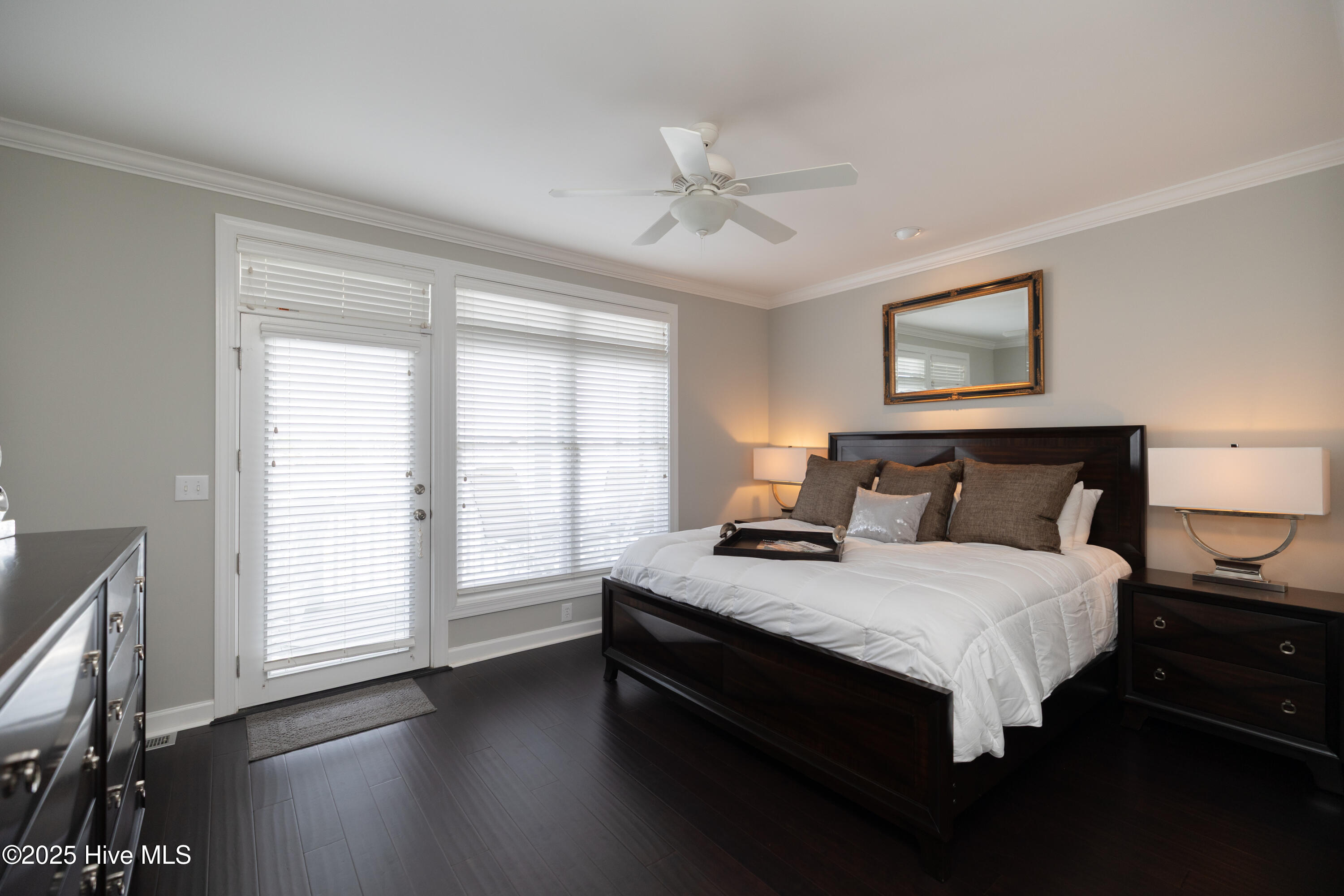 100508996 | Photo 22