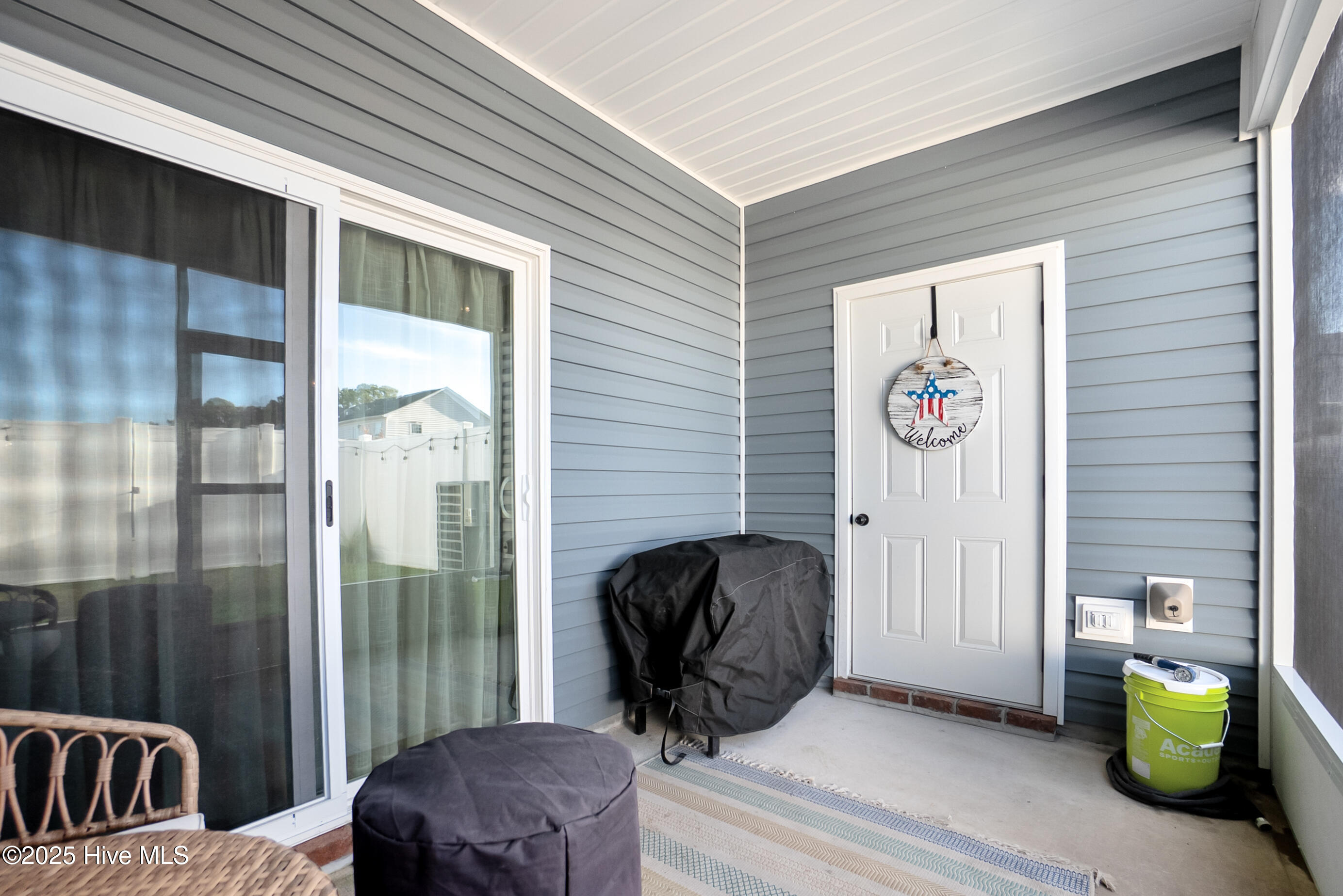 100545526 | Photo 26