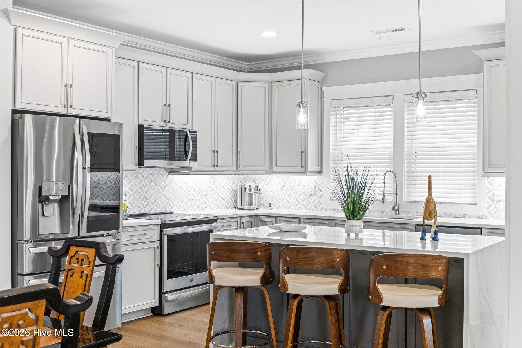 100558879 | Photo 13