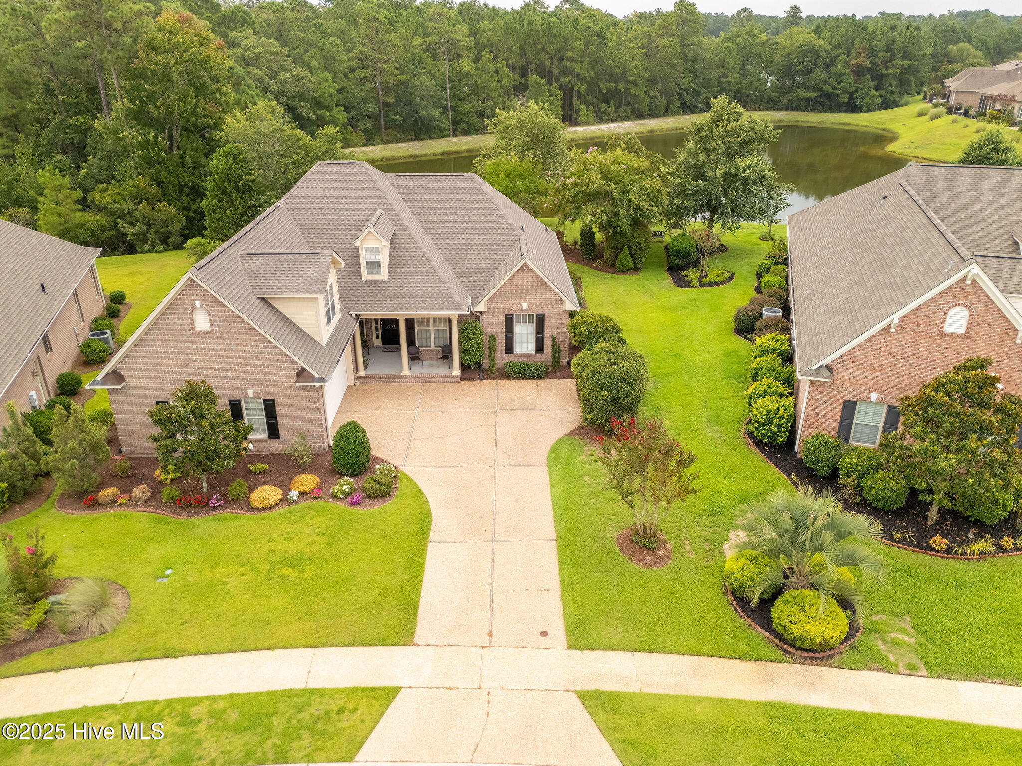 100524928 | Photo 39