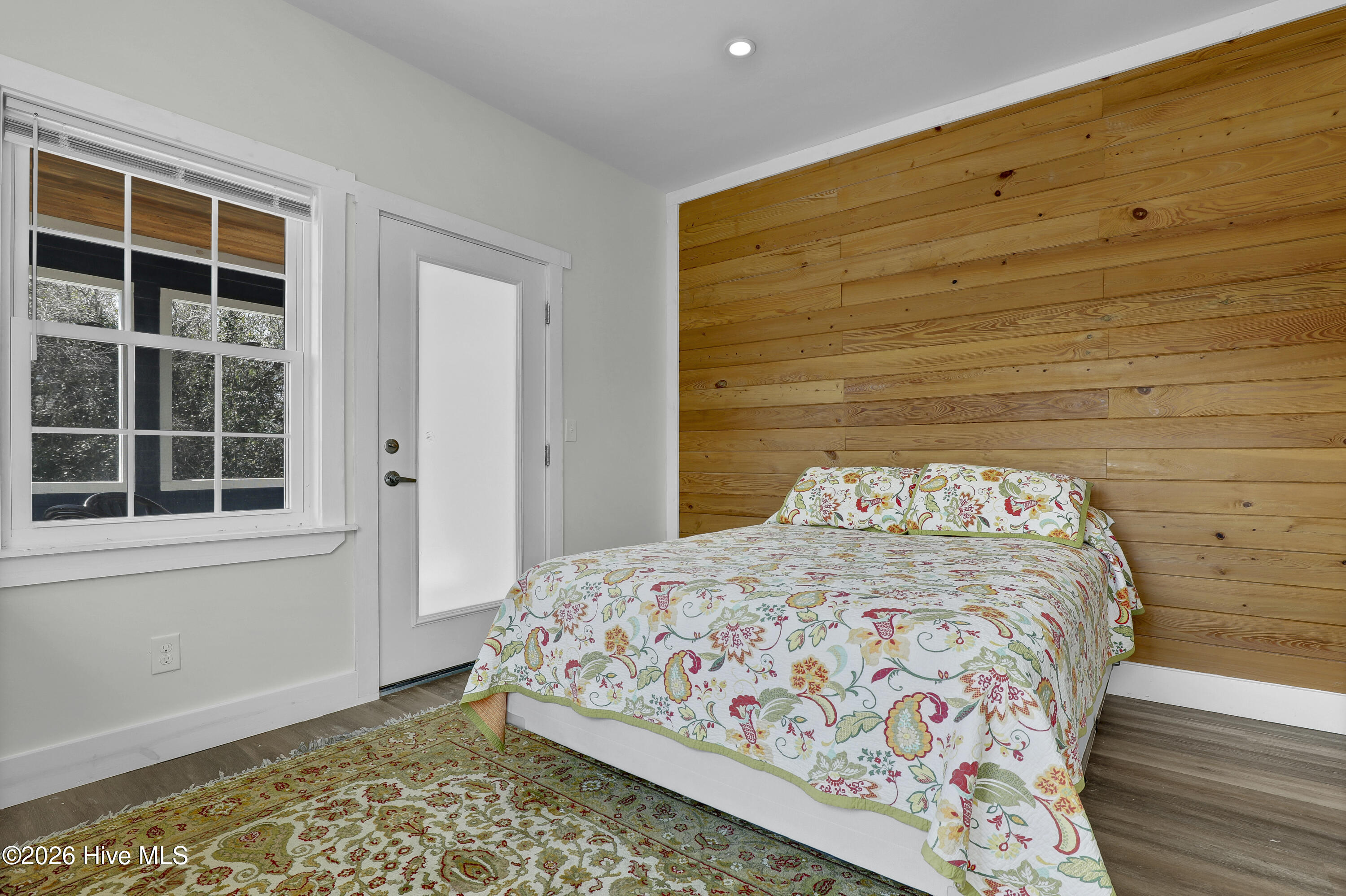 100551394 | Photo 20