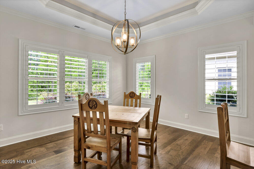 100507086 | Photo 14