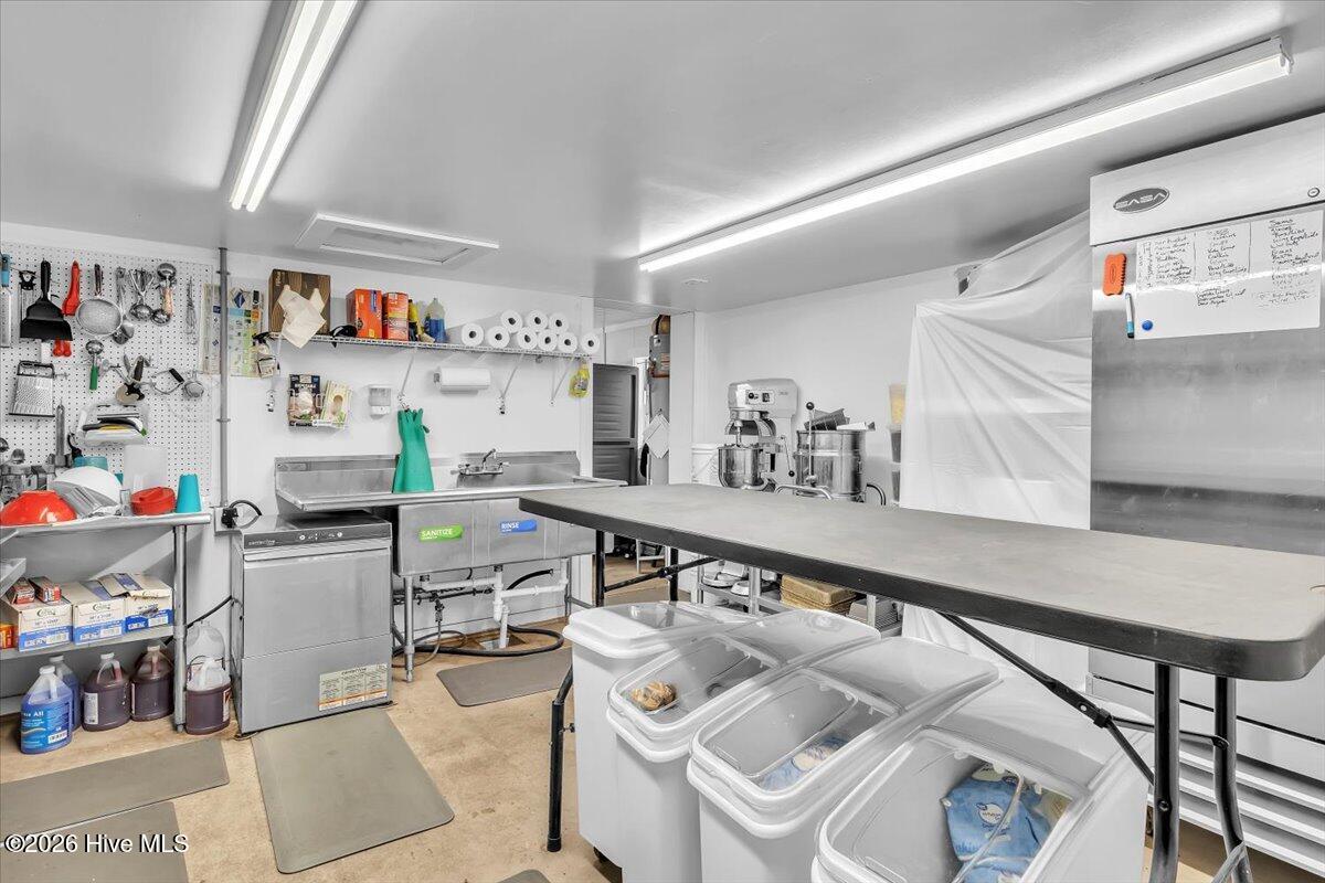 100551902 | Photo 46