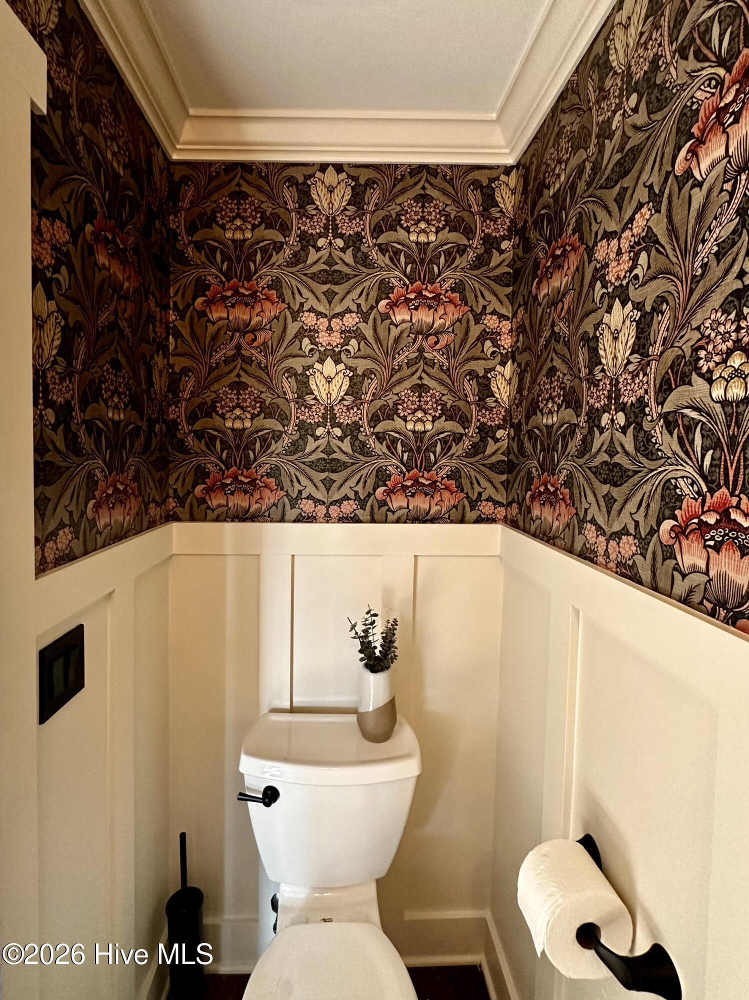 100550866 | Photo 38