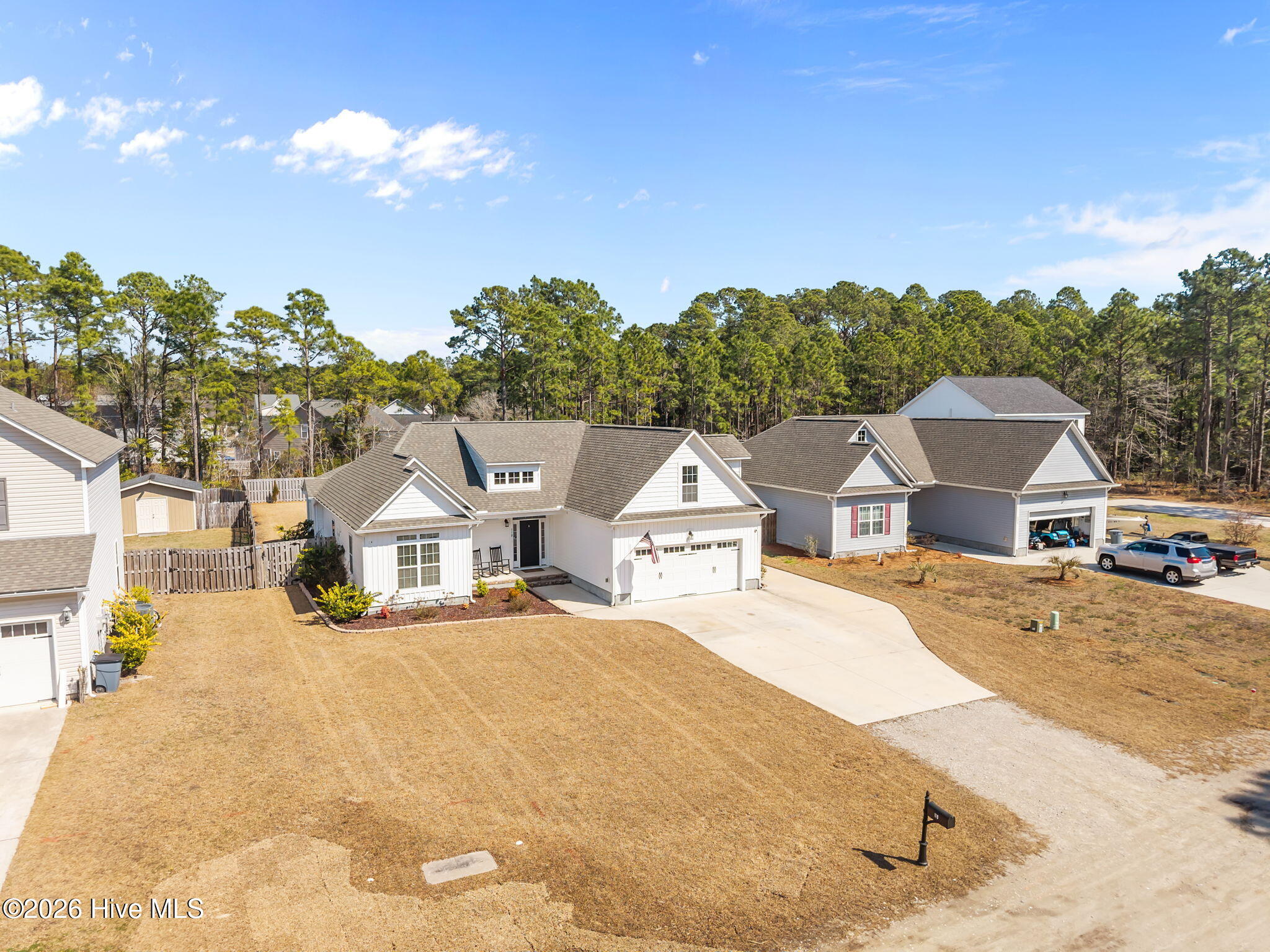 100567141 | Photo 53