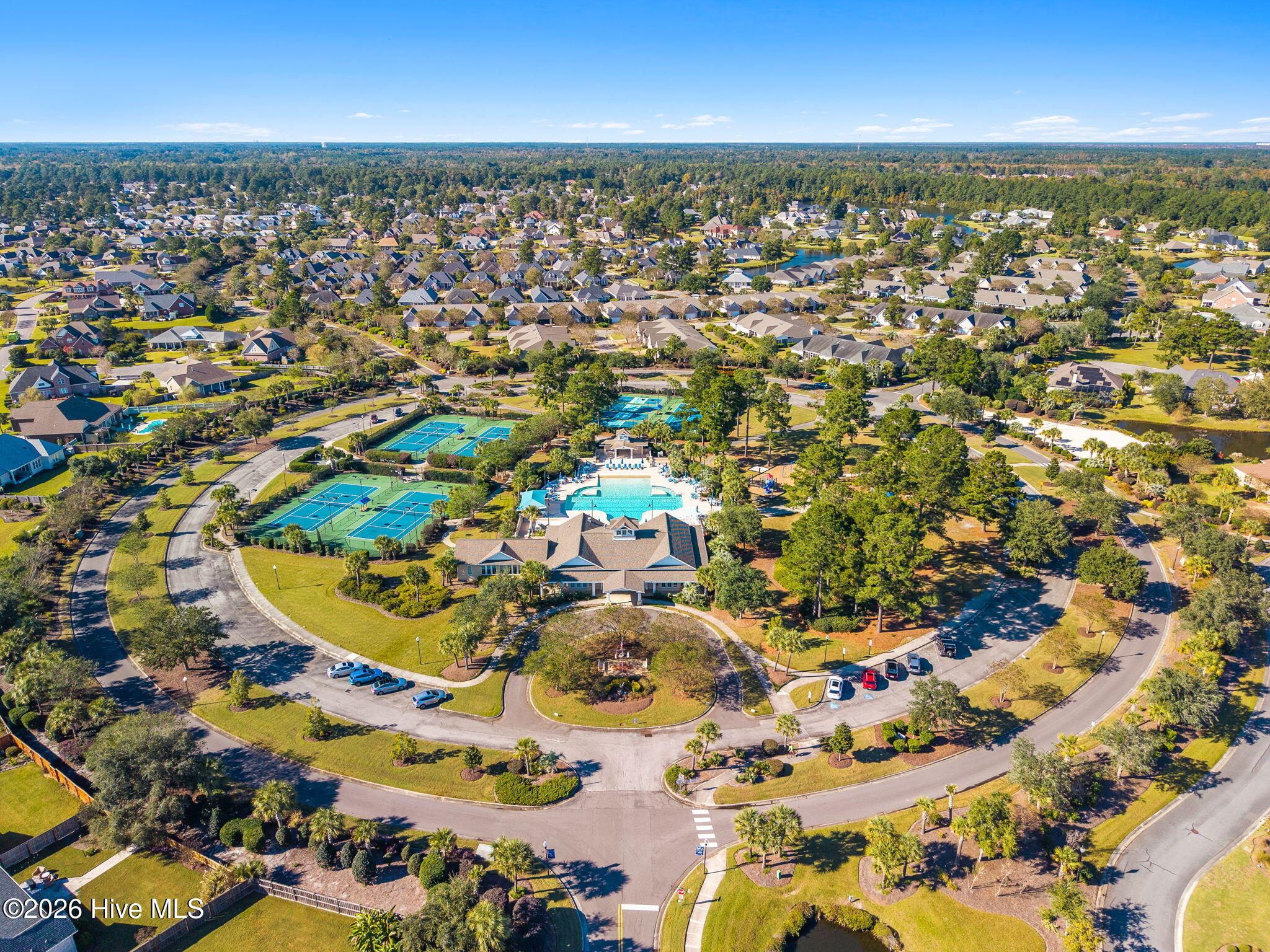 100562365 | Photo 44