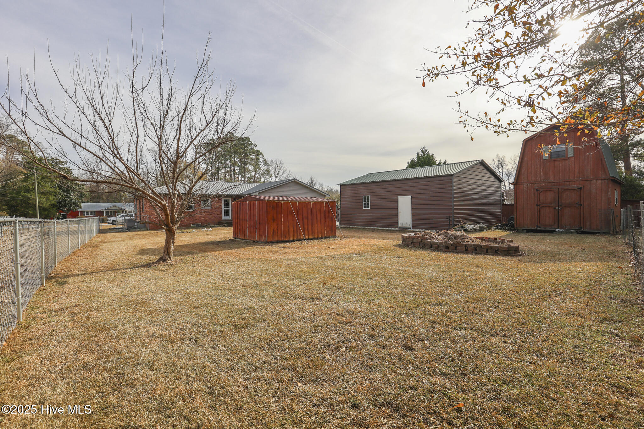 100553205 | Photo 38