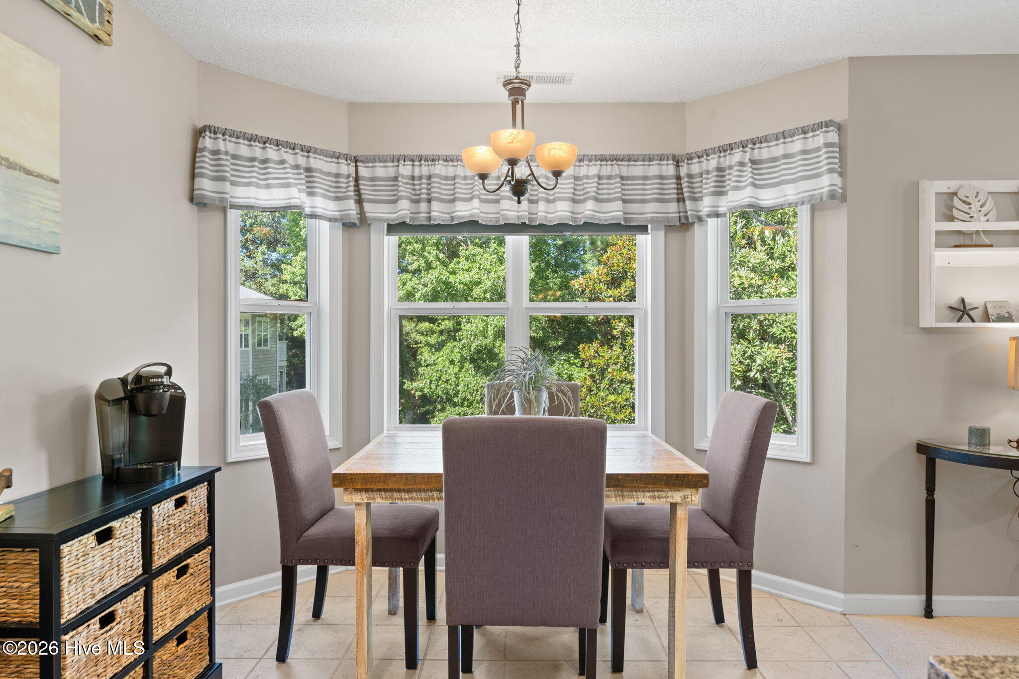 100567259 | Photo 32