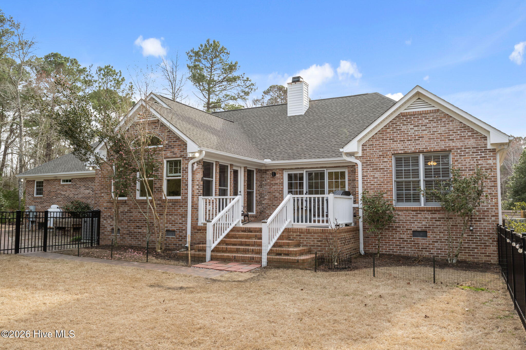 100556770 | Photo 38