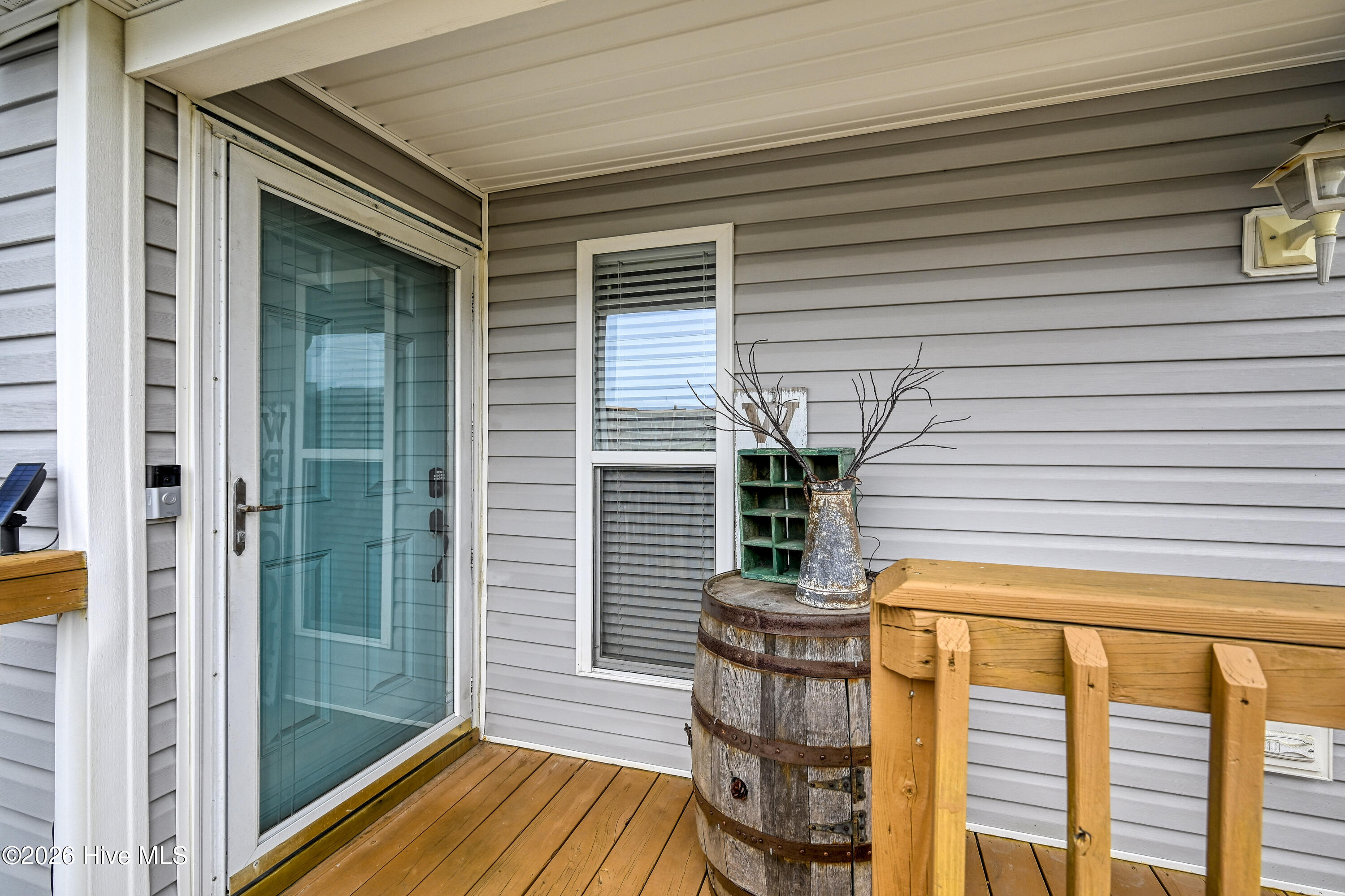 100558069 | Photo 18