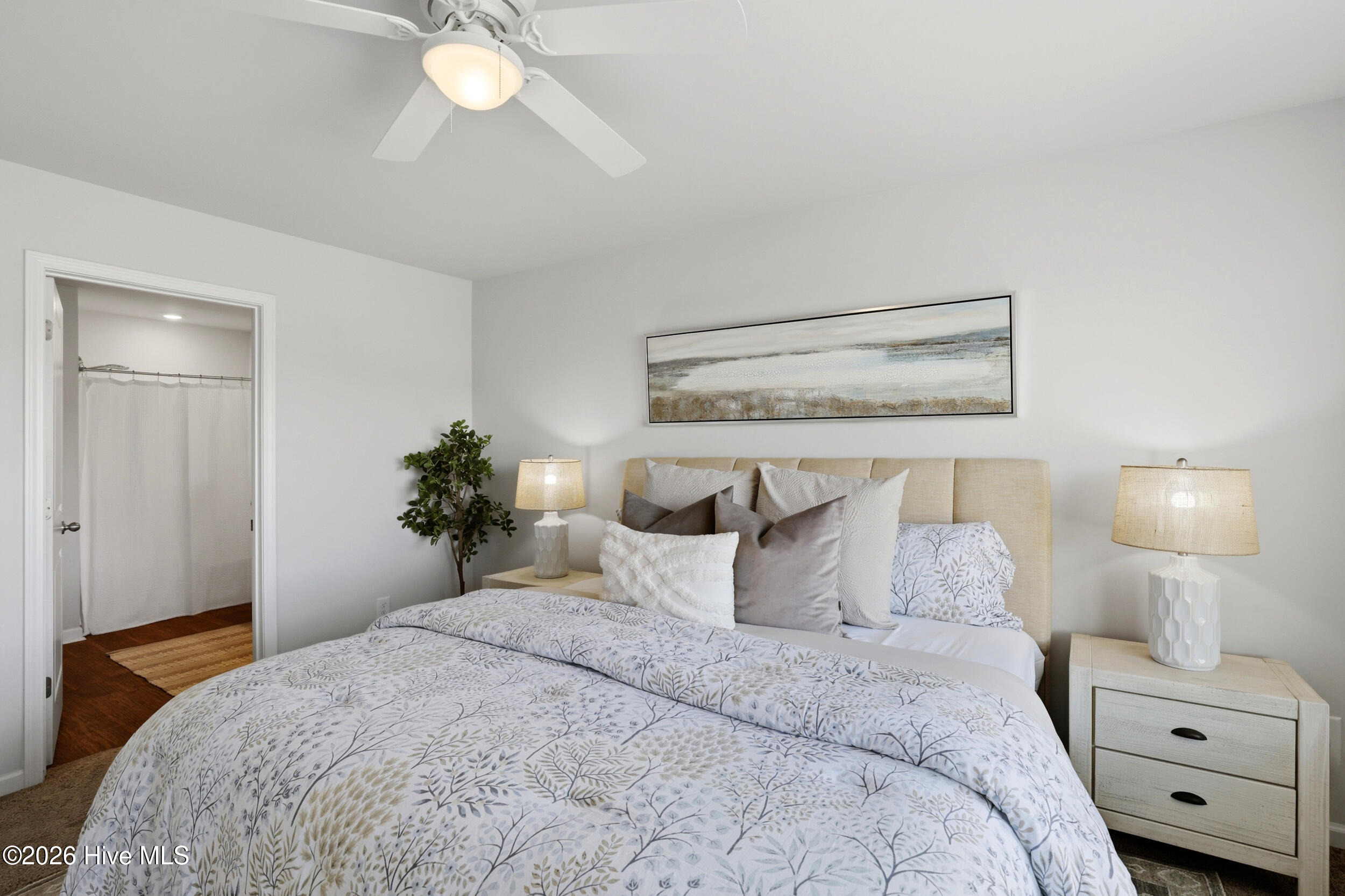 100558236 | Photo 17