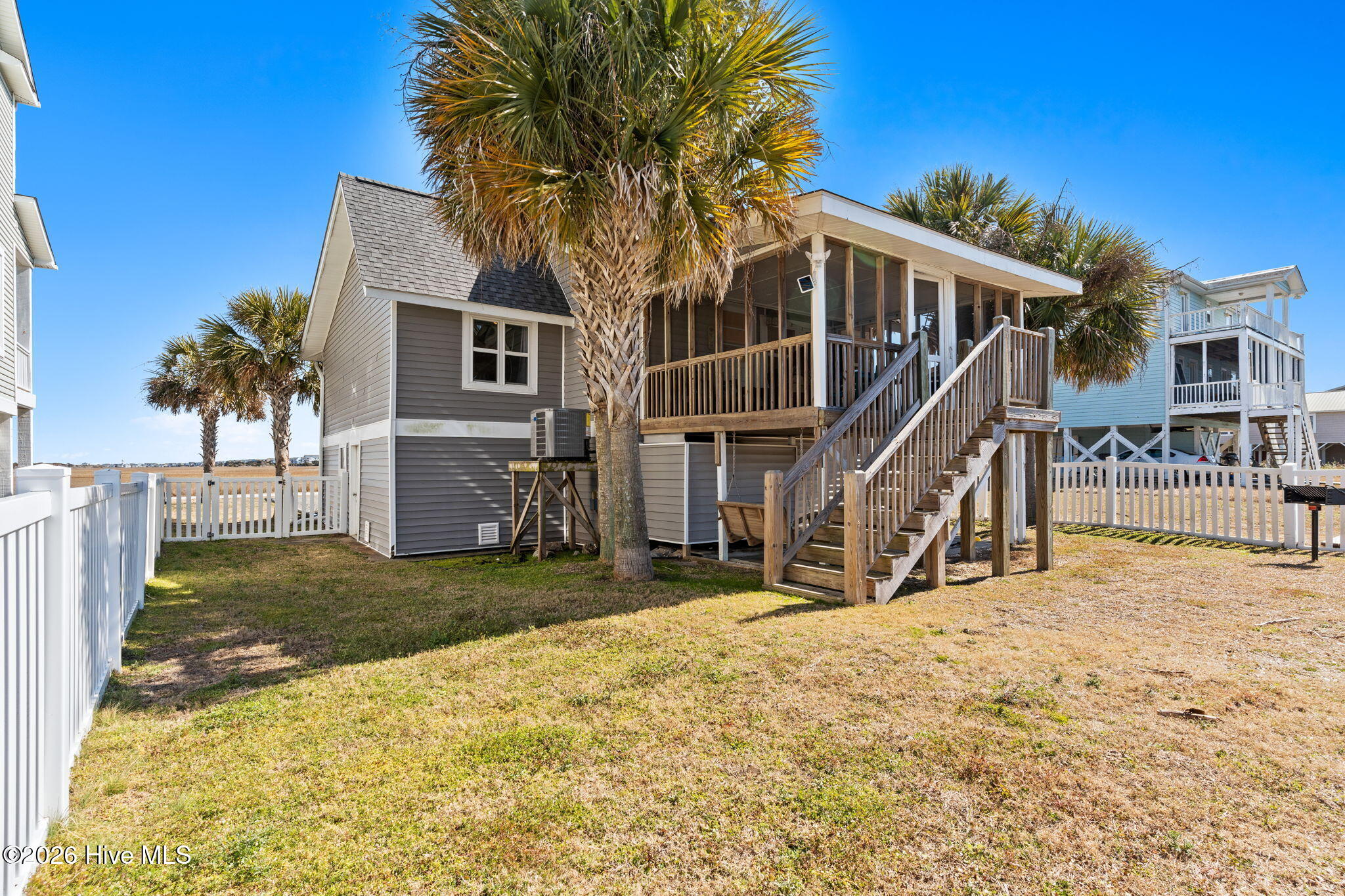 100554789 | Photo 33