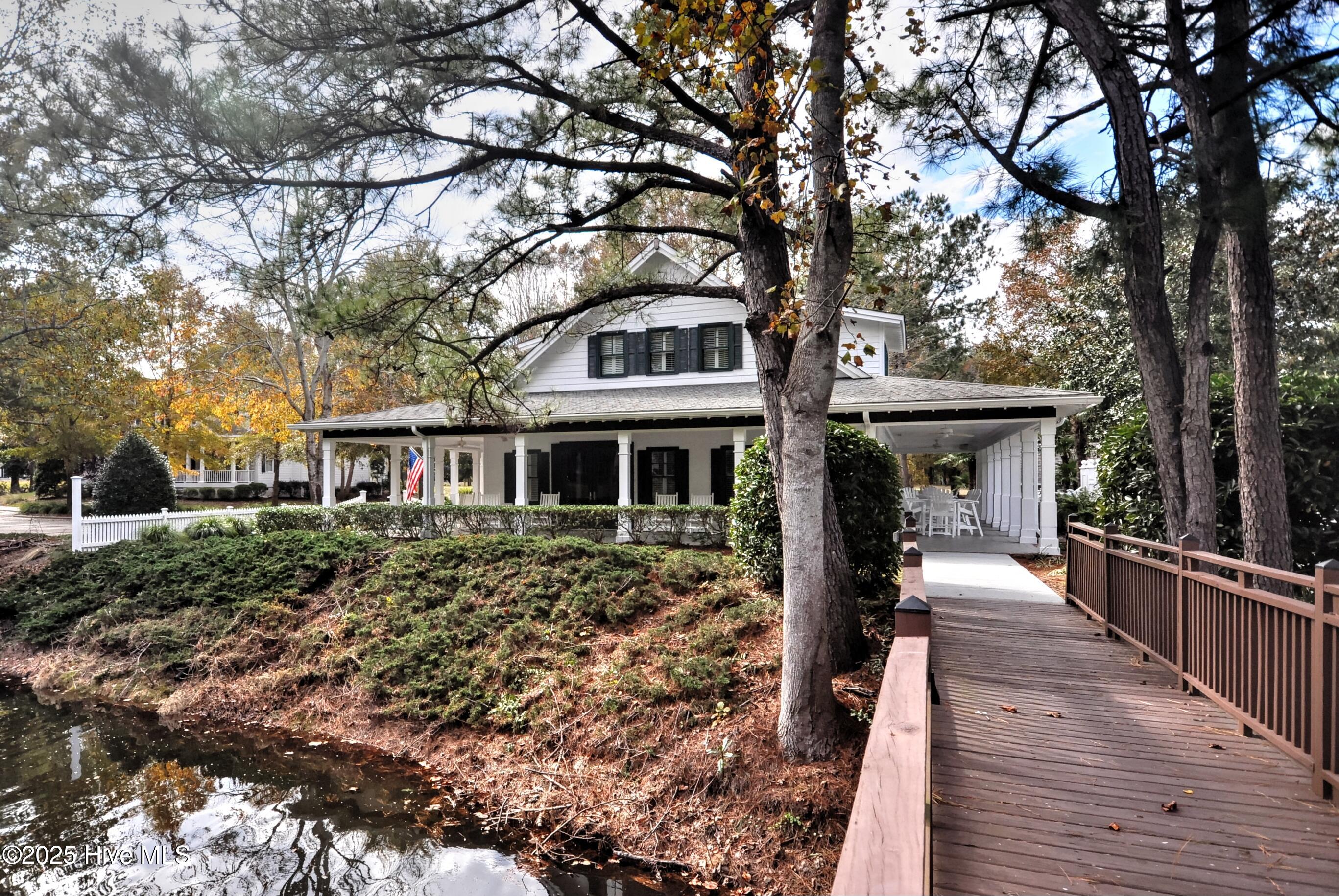 100535585 | Photo 62