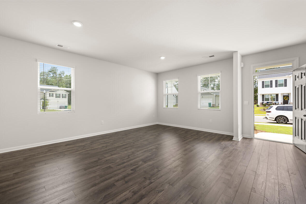 Mansfield Estates at Deer 527 Myrtle Cre