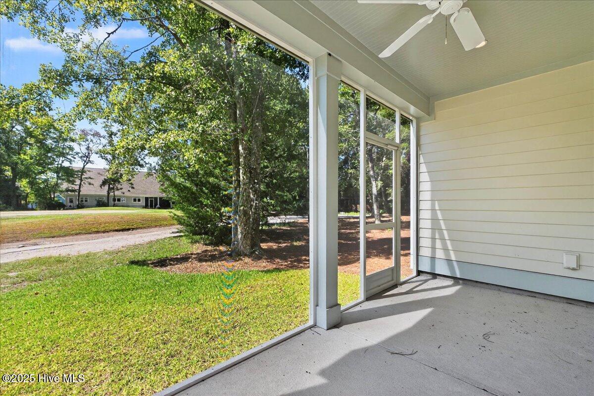 100489507 | Photo 36