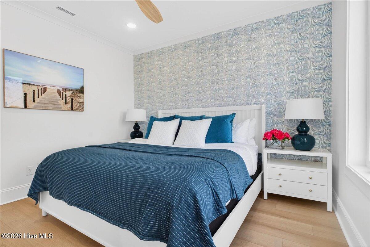 100543299 | Photo 27